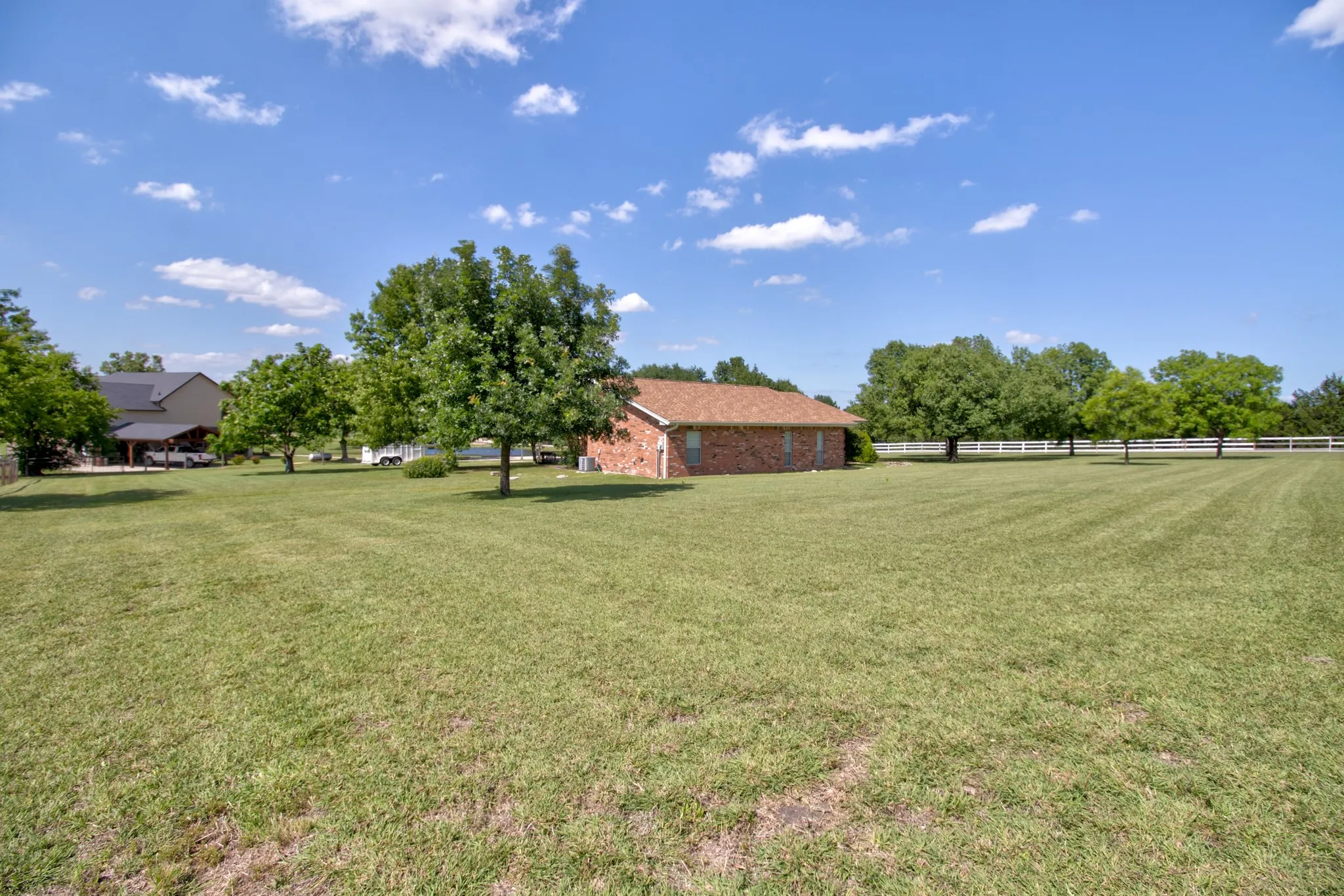 Single Family Residence For Sale in Denton County , 21921 Quail Run Road, Sanger, Texas 76266, 3 Bedroom, 2 Bathroom, 2 Garage spaces, 1,743 Sqft, built in 1986, mls#21300478, Real Estate Agent in Sanger, Homes For Sale in Denton county, Homes For Sale in Sanger, Realtor in Sanger Texas, Real Estate Brokerage Independent Realty Texas, Luminita Cordes Realtor