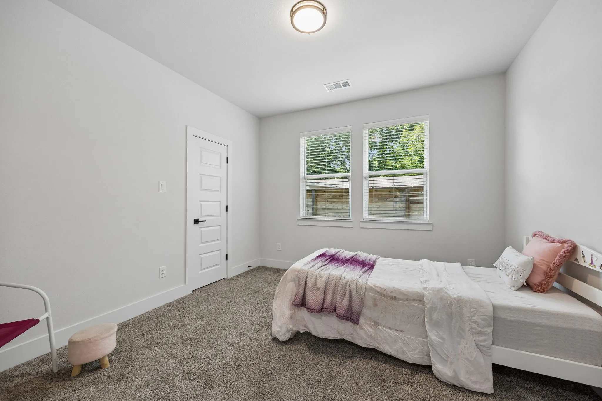 Single Family Residence For Sale in Dallas County , 3806 Vandervort Drive, Dallas, Texas 75216, 4 Bedroom, 3 Bathroom, 2 Garage spaces, 2,100 Sqft, built in 2024, mls#21299509, Real Estate Agent in Dallas, Homes For Sale in Dallas county, Homes For Sale in Dallas, Realtor in Dallas Texas, Real Estate Brokerage Independent Realty Texas, Luminita Cordes Realtor