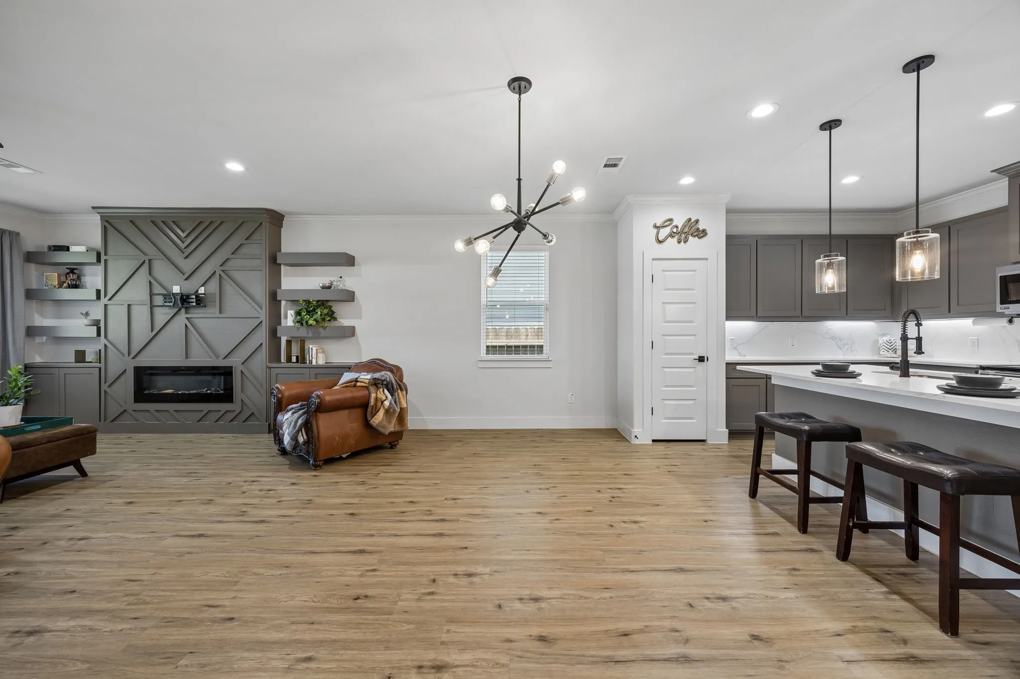 Single Family Residence For Sale in Dallas County , 3806 Vandervort Drive, Dallas, Texas 75216, 4 Bedroom, 3 Bathroom, 2 Garage spaces, 2,100 Sqft, built in 2024, mls#21299509, Real Estate Agent in Dallas, Homes For Sale in Dallas county, Homes For Sale in Dallas, Realtor in Dallas Texas, Real Estate Brokerage Independent Realty Texas, Luminita Cordes Realtor