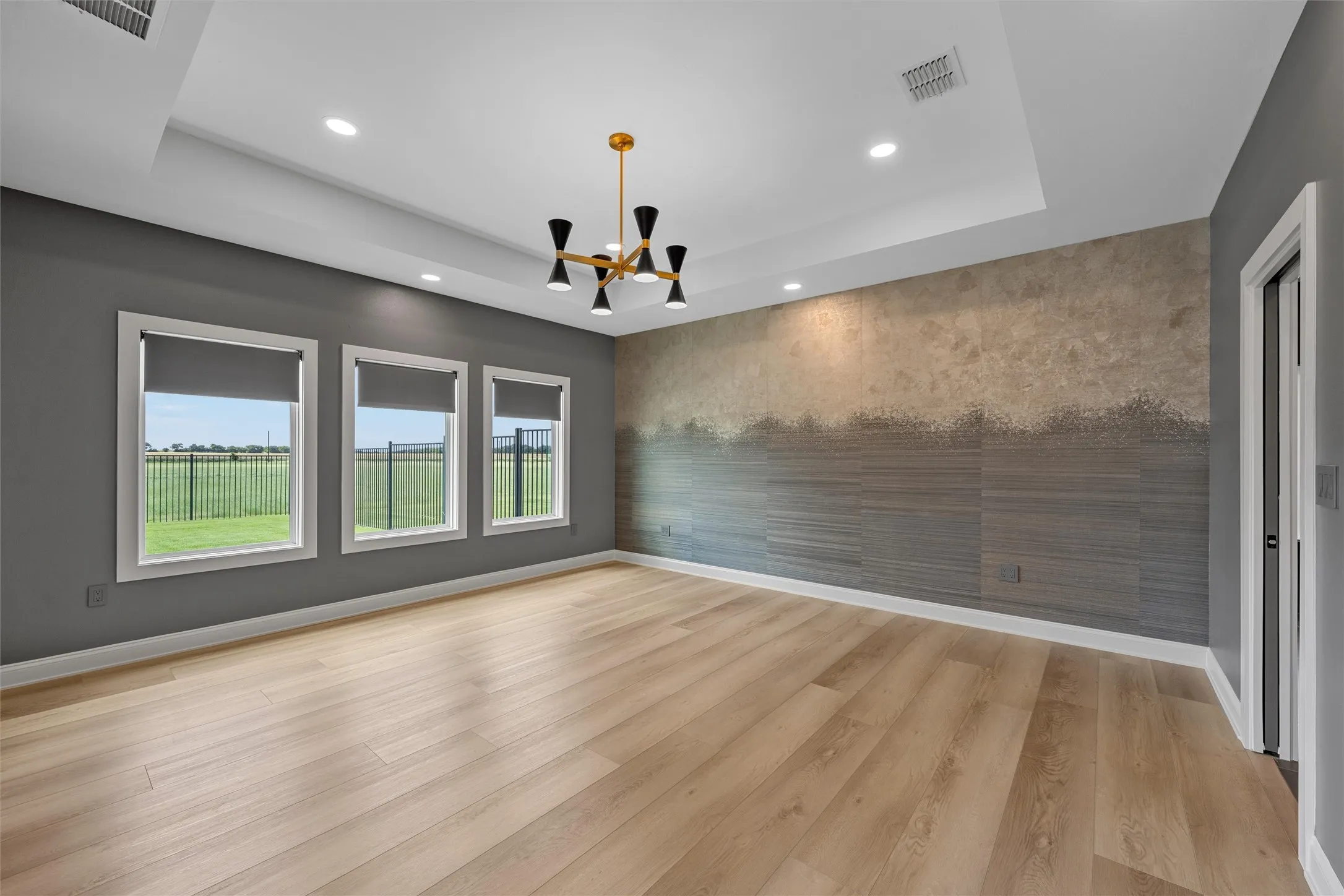 Single Family Residence For Sale in Mc Lennan County , 417 Willow Moon Ranch Road, Crawford, Texas 76638, 4 Bedroom, 4 Bathroom, 3 Garage spaces, 3,962 Sqft, built in 2023, mls#21299942, Real Estate Agent in Crawford, Homes For Sale in Mc Lennan county, Homes For Sale in Crawford, Realtor in Crawford Texas, Real Estate Brokerage Independent Realty Texas, Luminita Cordes Realtor