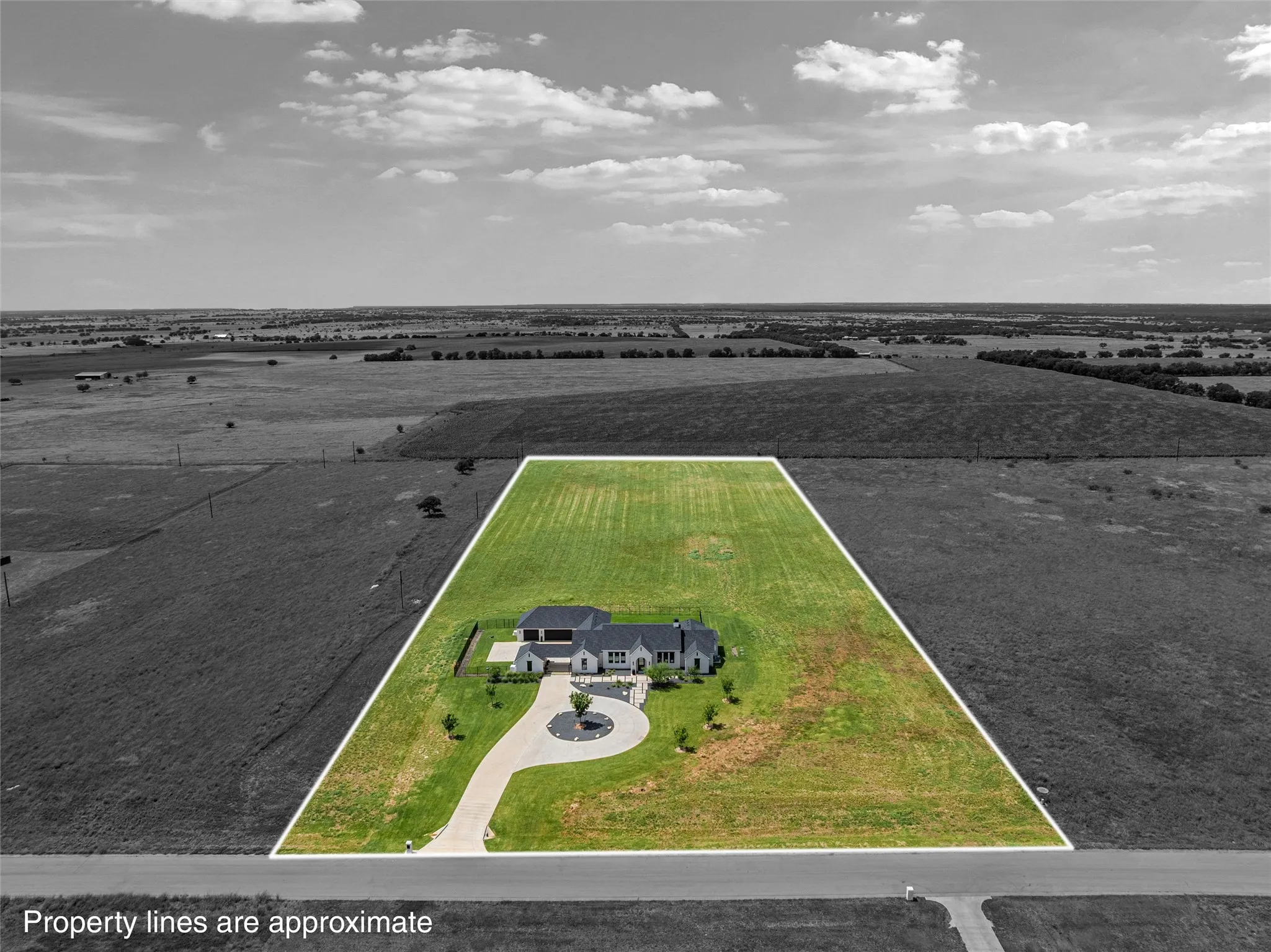 Single Family Residence For Sale in Mc Lennan County , 417 Willow Moon Ranch Road, Crawford, Texas 76638, 4 Bedroom, 4 Bathroom, 3 Garage spaces, 3,962 Sqft, built in 2023, mls#21299942, Real Estate Agent in Crawford, Homes For Sale in Mc Lennan county, Homes For Sale in Crawford, Realtor in Crawford Texas, Real Estate Brokerage Independent Realty Texas, Luminita Cordes Realtor