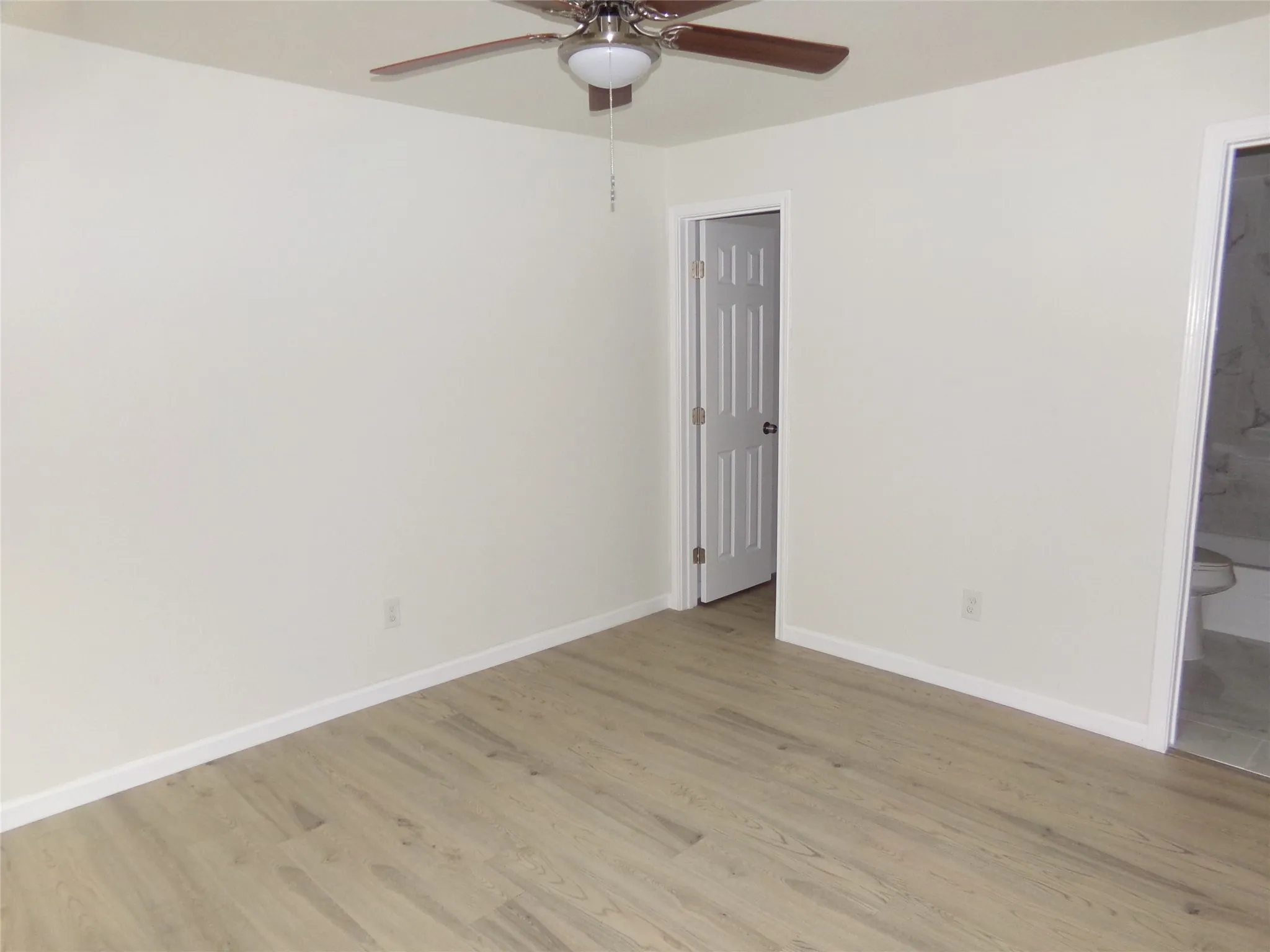 Single Family Residence For Rent in Dallas County , 4527 Stigall Drive, Dallas, Texas 75209, 3 Bedrooms, 2 Bathrooms, Garage spaces, 1,073 Sqft, built in 1945, Price $2,195, mls#21300789, Real Estate Agent in Dallas, Homes For Rent in Dallas county, Homes For Rent in Dallas, Realtor in Dallas Texas, Real Estate Brokerage Independent Realty Texas, Luminita Cordes Realtor