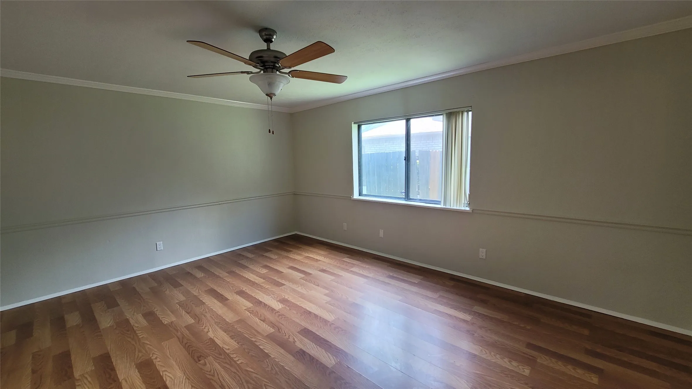 Single Family Residence For Sale in Dallas County , 1334 Paris Drive, Garland, Texas 75040, 4 Bedroom, 2 Bathroom, 2 Garage spaces, 2,102 Sqft, built in 1977, mls#21300793, Real Estate Agent in Garland, Homes For Sale in Dallas county, Homes For Sale in Garland, Realtor in Garland Texas, Real Estate Brokerage Independent Realty Texas, Luminita Cordes Realtor