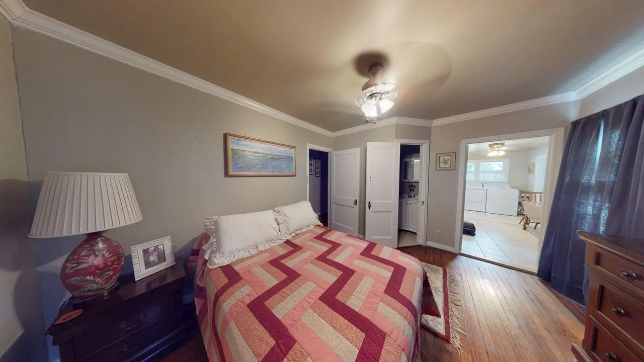 Single Family Residence For Sale in Mc Culloch County , 1701 S High, Brady, Texas 76825, 2 Bedrooms, 2 Bathrooms, 1 Garage spaces, 1,173 Sqft, built in 1965, Price $149,000, mls#21300734, Real Estate Agent in Brady, Homes For Sale in Mc Culloch county, Homes For Sale in Brady, Realtor in Brady Texas, Real Estate Brokerage Independent Realty Texas, Luminita Cordes Realtor