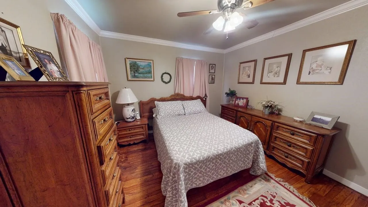 Single Family Residence For Sale in Mc Culloch County , 1701 S High, Brady, Texas 76825, 2 Bedrooms, 2 Bathrooms, 1 Garage spaces, 1,173 Sqft, built in 1965, Price $149,000, mls#21300734, Real Estate Agent in Brady, Homes For Sale in Mc Culloch county, Homes For Sale in Brady, Realtor in Brady Texas, Real Estate Brokerage Independent Realty Texas, Luminita Cordes Realtor