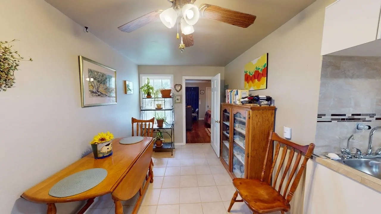 Single Family Residence For Sale in Mc Culloch County , 1701 S High, Brady, Texas 76825, 2 Bedrooms, 2 Bathrooms, 1 Garage spaces, 1,173 Sqft, built in 1965, Price $149,000, mls#21300734, Real Estate Agent in Brady, Homes For Sale in Mc Culloch county, Homes For Sale in Brady, Realtor in Brady Texas, Real Estate Brokerage Independent Realty Texas, Luminita Cordes Realtor