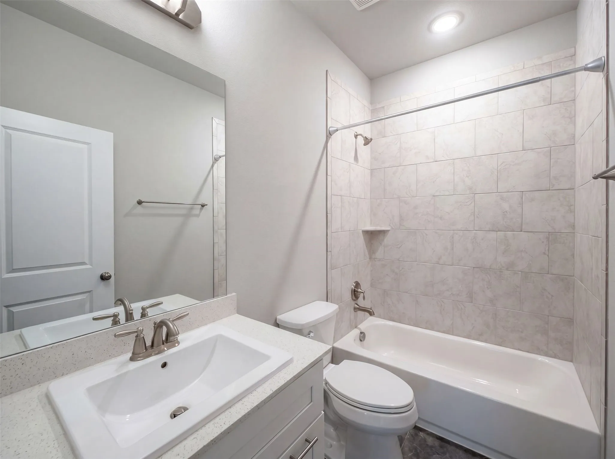 Single Family Residence For Sale in Collin County , 17628 Bottlebrush Drive, Dallas, Texas 75252, 4 Bedroom, 3 Bathroom, 2 Garage spaces, 2,311 Sqft, built in 2019, mls#21300825, Real Estate Agent in Dallas, Homes For Sale in Collin county, Homes For Sale in Dallas, Realtor in Dallas Texas, Real Estate Brokerage Independent Realty Texas, Luminita Cordes Realtor