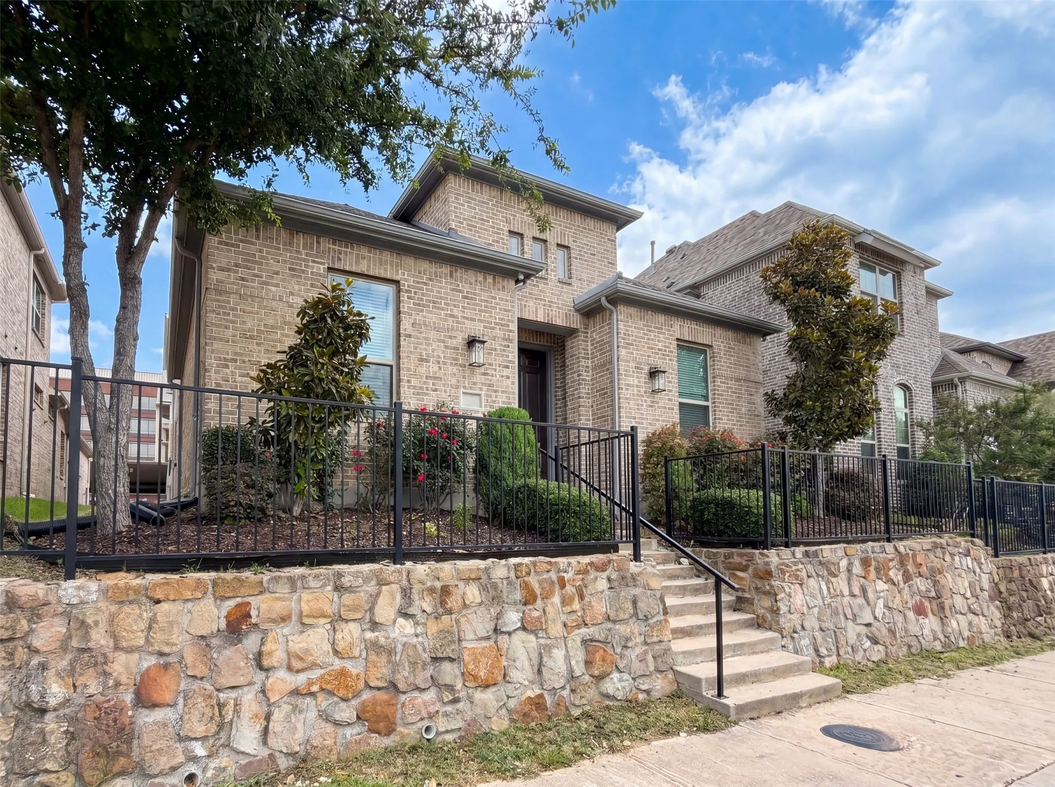 Single Family Residence For Sale in Collin County , 17628 Bottlebrush Drive, Dallas, Texas 75252, 4 Bedroom, 3 Bathroom, 2 Garage spaces, 2,311 Sqft, built in 2019, mls#21300825, Real Estate Agent in Dallas, Homes For Sale in Collin county, Homes For Sale in Dallas, Realtor in Dallas Texas, Real Estate Brokerage Independent Realty Texas, Luminita Cordes Realtor