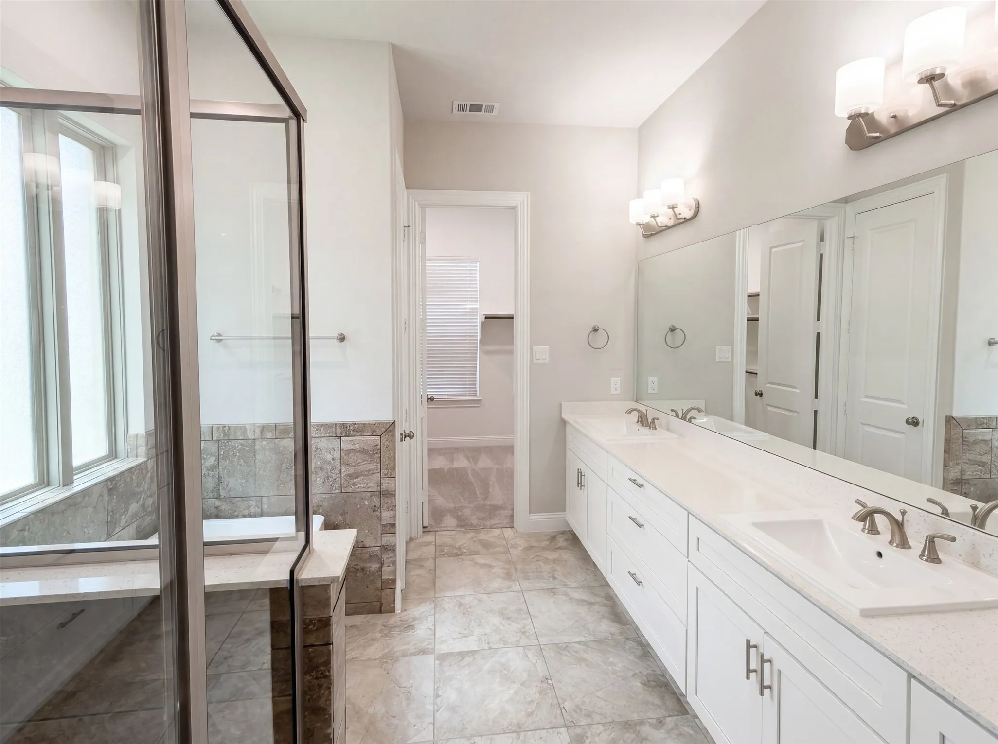 Single Family Residence For Sale in Collin County , 17628 Bottlebrush Drive, Dallas, Texas 75252, 4 Bedroom, 3 Bathroom, 2 Garage spaces, 2,311 Sqft, built in 2019, mls#21300825, Real Estate Agent in Dallas, Homes For Sale in Collin county, Homes For Sale in Dallas, Realtor in Dallas Texas, Real Estate Brokerage Independent Realty Texas, Luminita Cordes Realtor