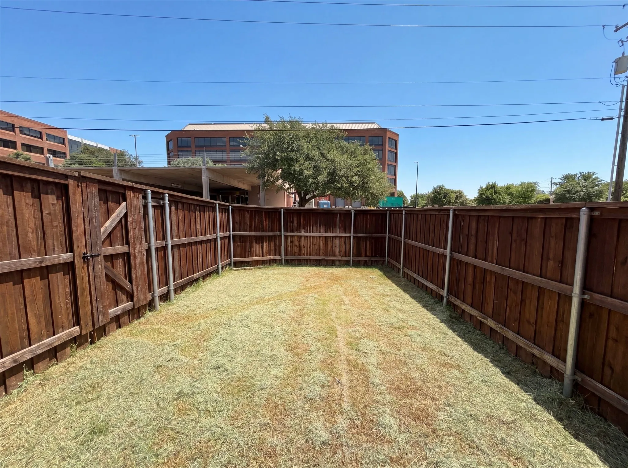 Single Family Residence For Sale in Collin County , 17628 Bottlebrush Drive, Dallas, Texas 75252, 4 Bedroom, 3 Bathroom, 2 Garage spaces, 2,311 Sqft, built in 2019, mls#21300825, Real Estate Agent in Dallas, Homes For Sale in Collin county, Homes For Sale in Dallas, Realtor in Dallas Texas, Real Estate Brokerage Independent Realty Texas, Luminita Cordes Realtor