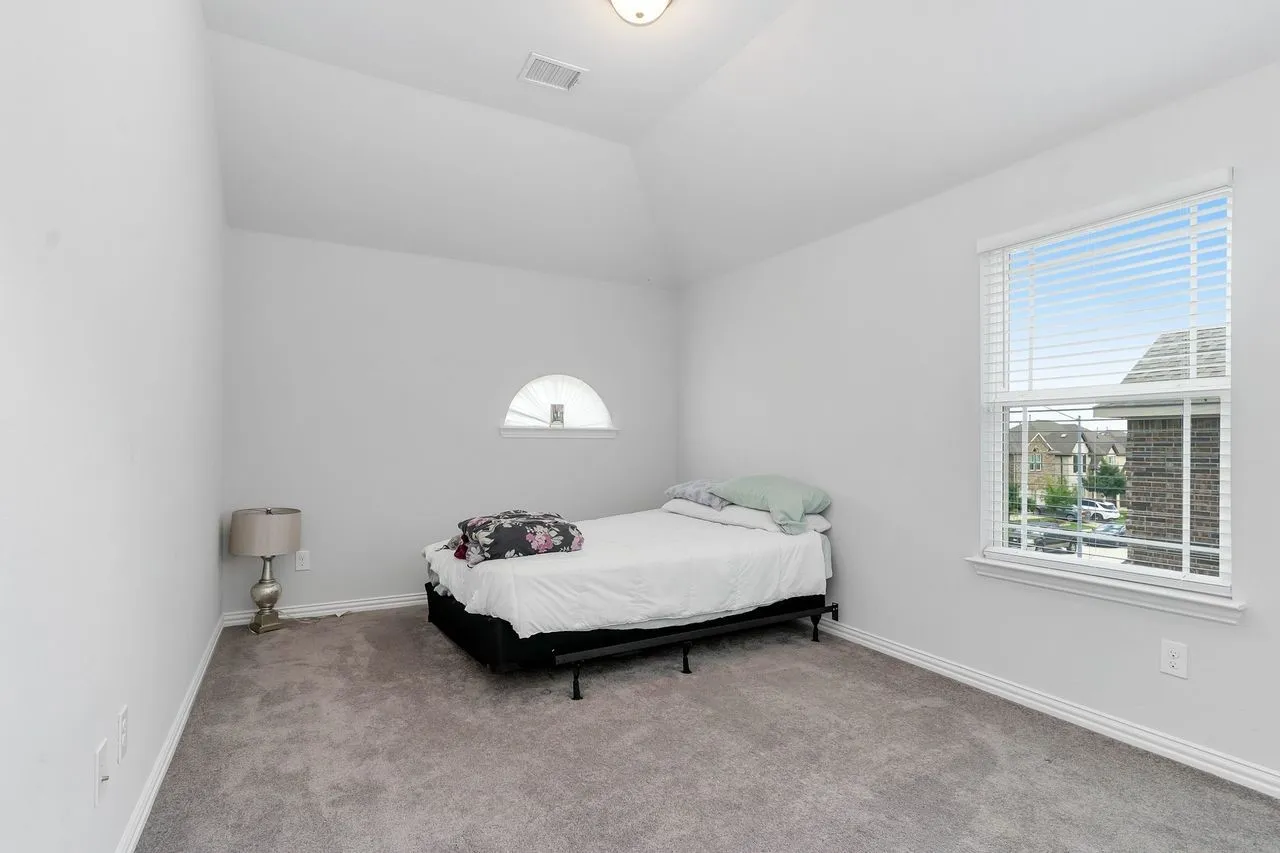 Single Family Residence For Sale in Tarrant County , 6441 Dove Chase Lane, Fort Worth, Texas 76123, 5 Bedroom, 4 Bathroom, 3 Garage spaces, 3,076 Sqft, built in 2019, mls#21300831, Real Estate Agent in Fort Worth, Homes For Sale in Tarrant county, Homes For Sale in Fort Worth, Realtor in Fort Worth Texas, Real Estate Brokerage Independent Realty Texas, Luminita Cordes Realtor