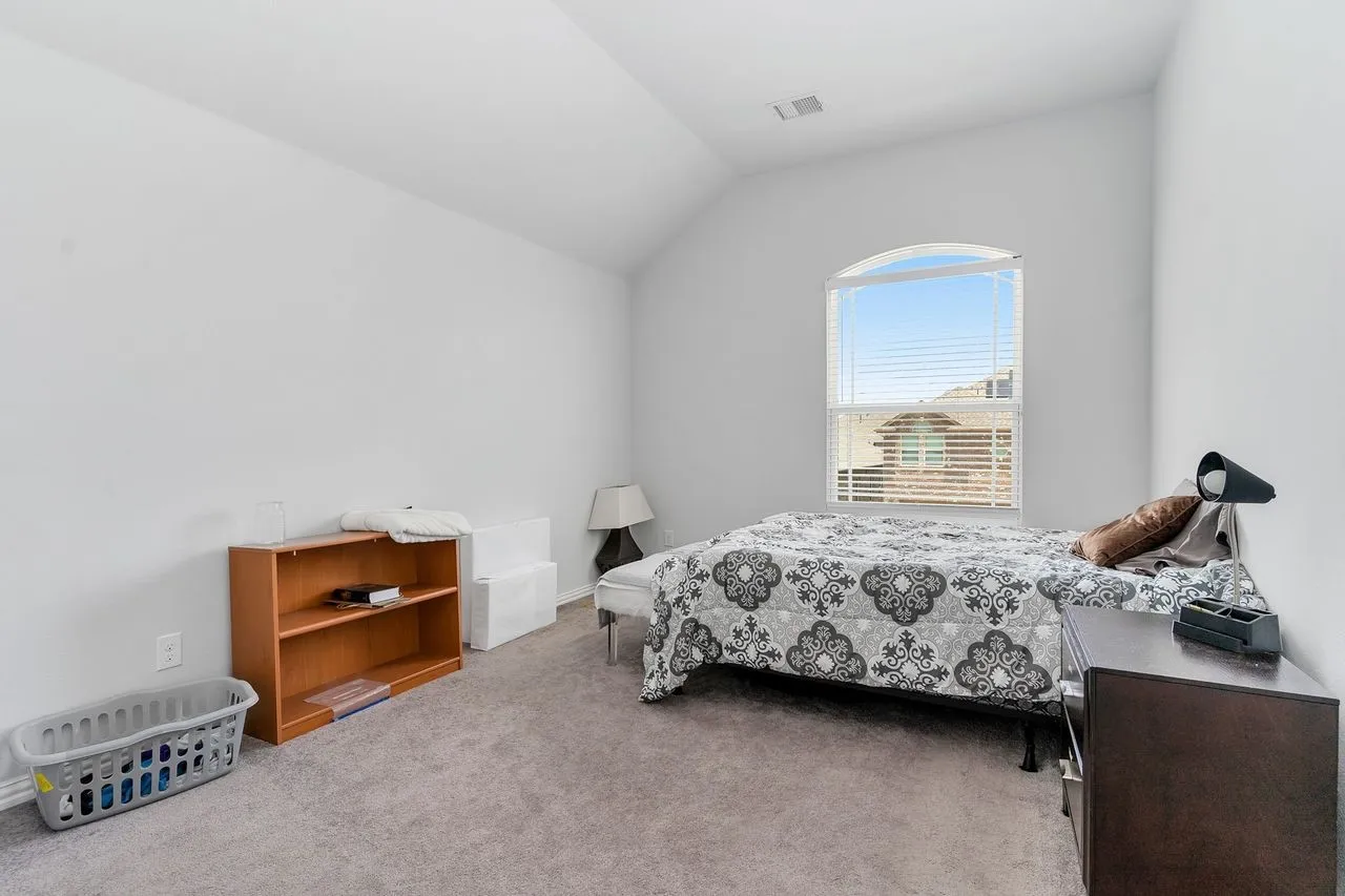 Single Family Residence For Sale in Tarrant County , 6441 Dove Chase Lane, Fort Worth, Texas 76123, 5 Bedroom, 4 Bathroom, 3 Garage spaces, 3,076 Sqft, built in 2019, mls#21300831, Real Estate Agent in Fort Worth, Homes For Sale in Tarrant county, Homes For Sale in Fort Worth, Realtor in Fort Worth Texas, Real Estate Brokerage Independent Realty Texas, Luminita Cordes Realtor