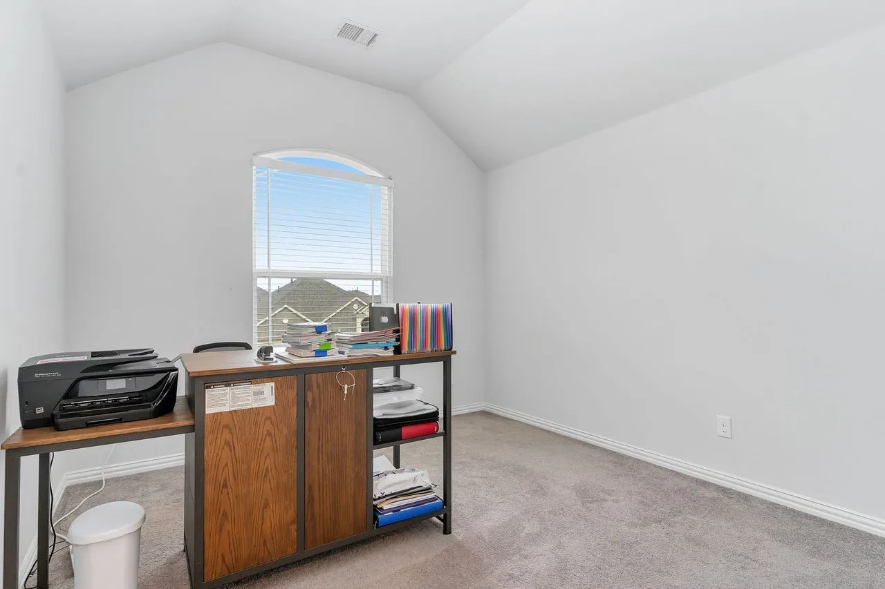 Single Family Residence For Sale in Tarrant County , 6441 Dove Chase Lane, Fort Worth, Texas 76123, 5 Bedroom, 4 Bathroom, 3 Garage spaces, 3,076 Sqft, built in 2019, mls#21300831, Real Estate Agent in Fort Worth, Homes For Sale in Tarrant county, Homes For Sale in Fort Worth, Realtor in Fort Worth Texas, Real Estate Brokerage Independent Realty Texas, Luminita Cordes Realtor