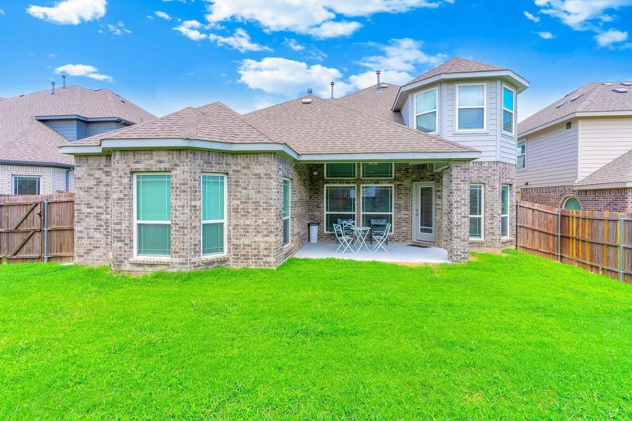 Single Family Residence For Sale in Tarrant County , 6441 Dove Chase Lane, Fort Worth, Texas 76123, 5 Bedroom, 4 Bathroom, 3 Garage spaces, 3,076 Sqft, built in 2019, mls#21300831, Real Estate Agent in Fort Worth, Homes For Sale in Tarrant county, Homes For Sale in Fort Worth, Realtor in Fort Worth Texas, Real Estate Brokerage Independent Realty Texas, Luminita Cordes Realtor