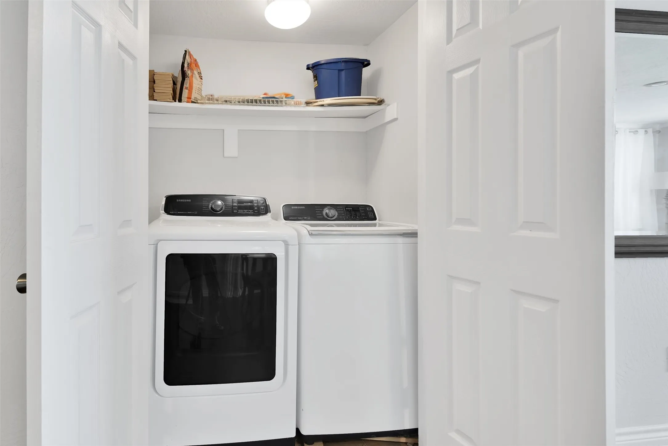 Single Family Residence For Sale in Grayson County , 63 Castle Bar Road, Gordonville, Texas 76245, 3 Bedroom, 2 Bathroom, Garage spaces, 1,512 Sqft, built in 1964, mls#21299211, Real Estate Agent in Gordonville, Homes For Sale in Grayson county, Homes For Sale in Gordonville, Realtor in Gordonville Texas, Real Estate Brokerage Independent Realty Texas, Luminita Cordes Realtor