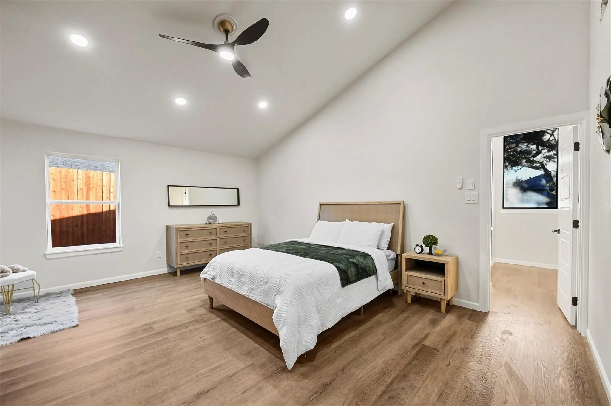 Single Family Residence For Rent in Dallas County , 6443 Redpine Road, Dallas, Texas 75248, 4 Bedroom, 3 Bathroom, 2 Garage spaces, 2,898 Sqft, built in 1979, mls#21300863, Real Estate Agent in Dallas, Homes For Rent in Dallas county, Homes For Rent in Dallas, Realtor in Dallas Texas, Real Estate Brokerage Independent Realty Texas, Luminita Cordes Realtor