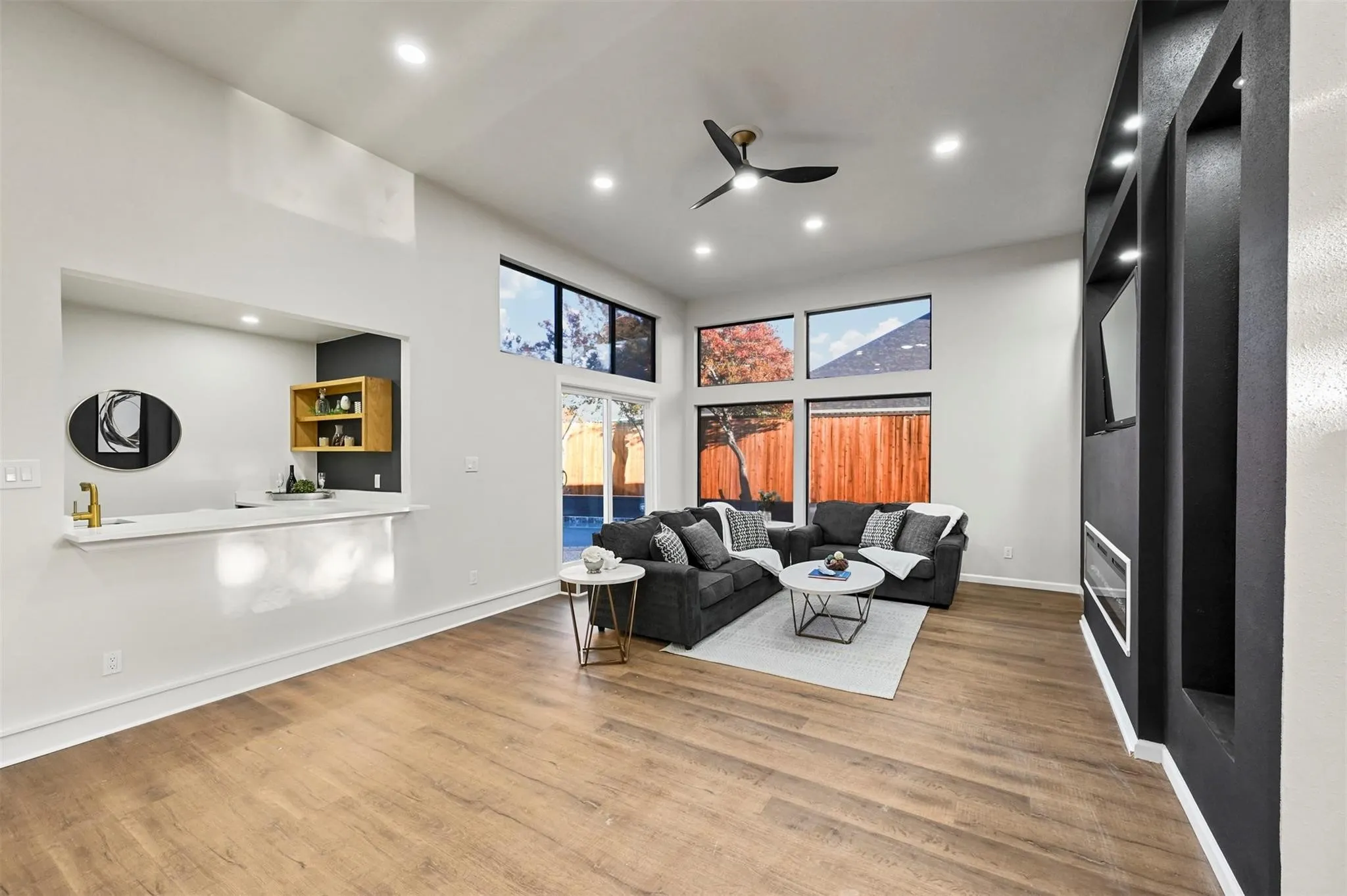 Single Family Residence For Rent in Dallas County , 6443 Redpine Road, Dallas, Texas 75248, 4 Bedroom, 3 Bathroom, 2 Garage spaces, 2,898 Sqft, built in 1979, mls#21300863, Real Estate Agent in Dallas, Homes For Rent in Dallas county, Homes For Rent in Dallas, Realtor in Dallas Texas, Real Estate Brokerage Independent Realty Texas, Luminita Cordes Realtor