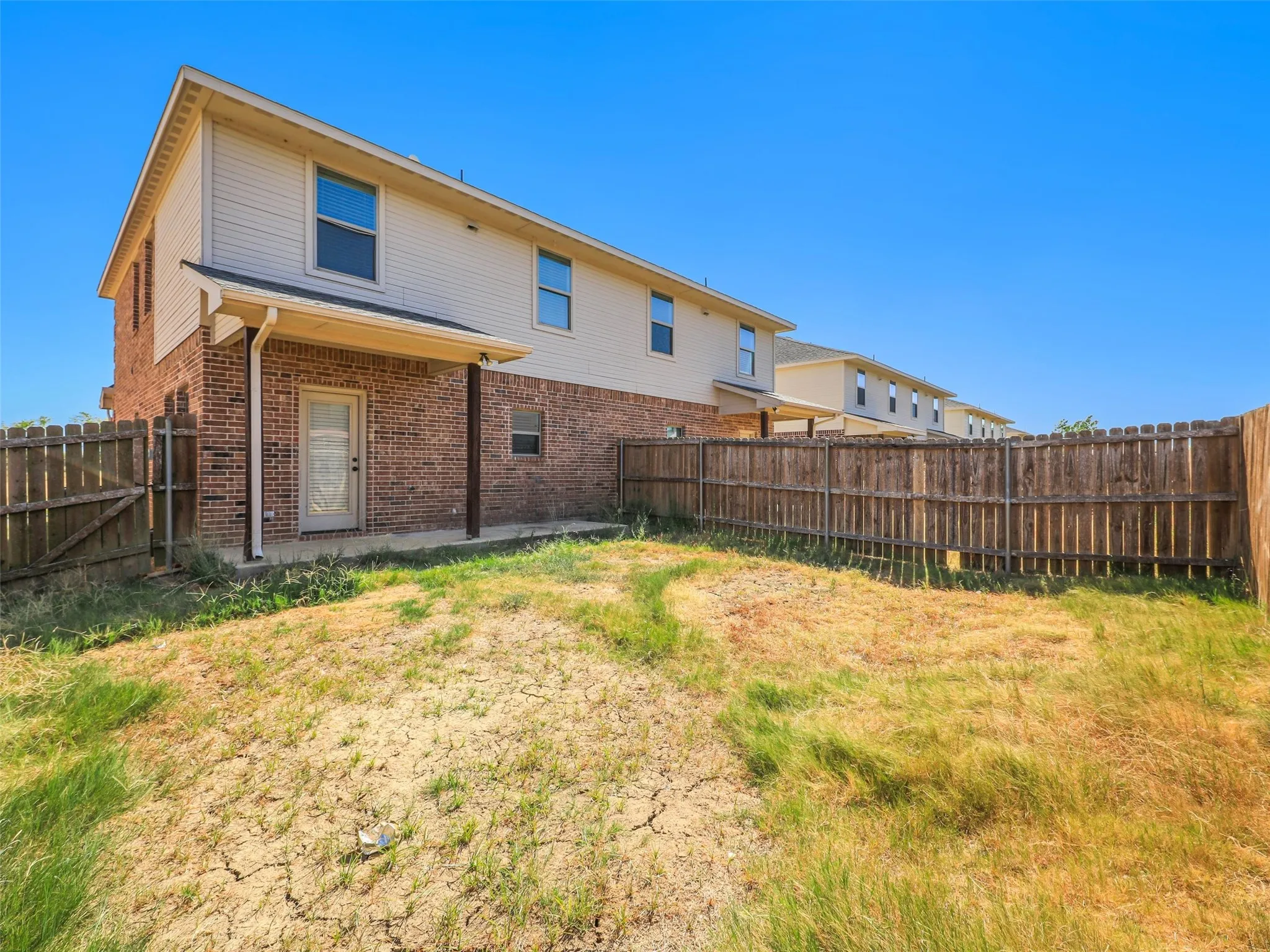 Duplex For Rent in Denton County , 4918 Villas Drive, Sanger, Texas 76266, 3 Bedroom, 3 Bathroom, 2 Garage spaces, 1,488 Sqft, built in 2017, Price $1,950, mls#21290372, Real Estate Agent in Sanger, Homes For Rent in Denton county, Homes For Rent in Sanger, Realtor in Sanger Texas, Real Estate Brokerage Independent Realty Texas, Luminita Cordes Realtor
