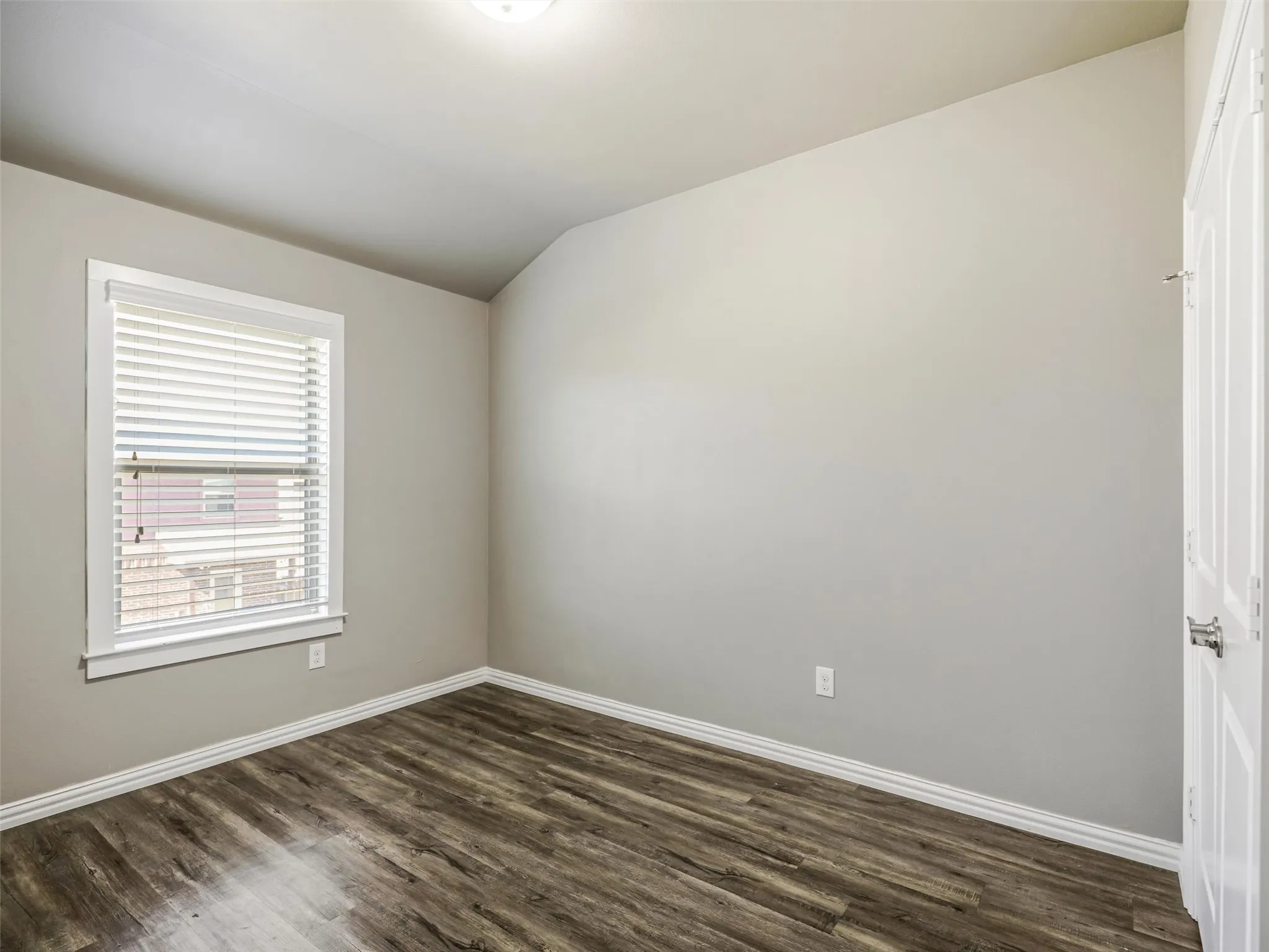 Duplex For Rent in Denton County , 4916 Villas Drive 4916, Sanger, Texas 76266, 3 Bedroom, 3 Bathroom, 2 Garage spaces, 1,488 Sqft, built in 2017, mls#21290369, Real Estate Agent in Sanger, Homes For Rent in Denton county, Homes For Rent in Sanger, Realtor in Sanger Texas, Real Estate Brokerage Independent Realty Texas, Luminita Cordes Realtor