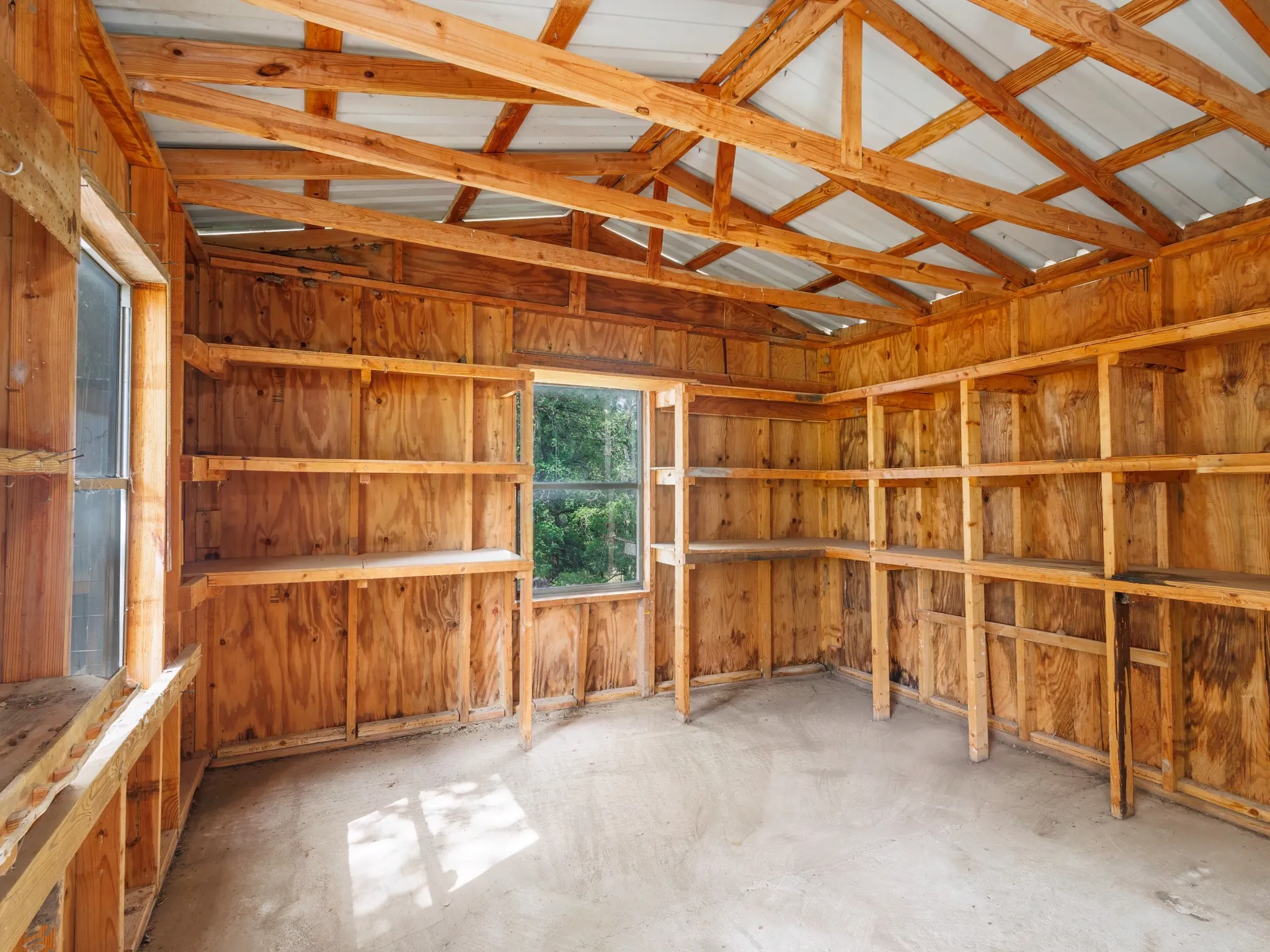 Mobile Home For Sale in Brown County , 3010 Captains Cove, May, Texas 76857, 2 Bedroom, 2 Bathroom, Garage spaces, 910 Sqft, built in 1982, mls#21289784, Real Estate Agent in May, Homes For Sale in Brown county, Homes For Sale in May, Realtor in May Texas, Real Estate Brokerage Independent Realty Texas, Luminita Cordes Realtor