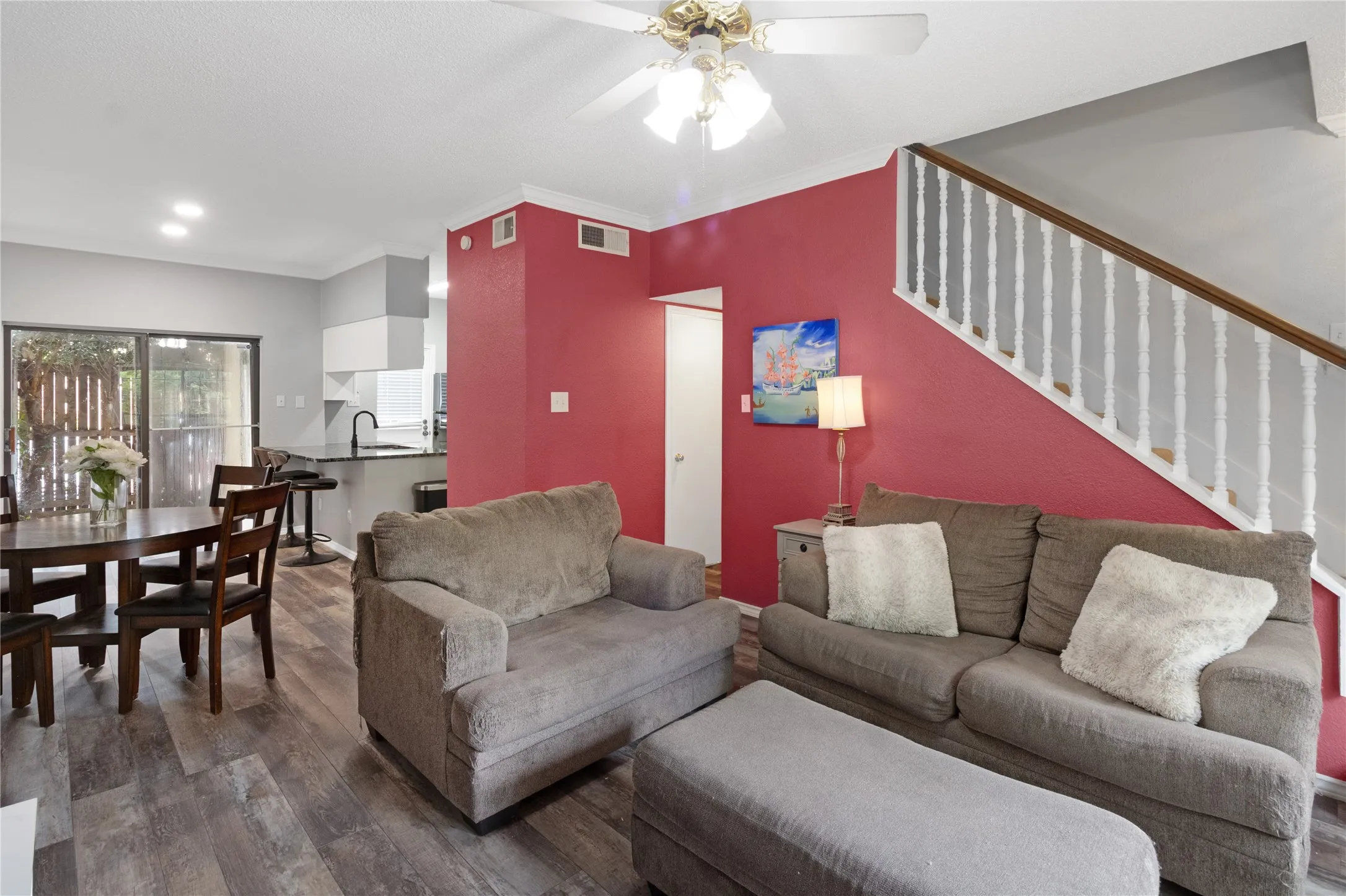 Condominium For Sale in Dallas County , 11655 Audelia Road 803, Dallas, Texas 75243, 2 Bedroom, 3 Bathroom, Garage spaces, 1,083 Sqft, built in 1982, mls#21299905, Real Estate Agent in Dallas, Homes For Sale in Dallas county, Homes For Sale in Dallas, Realtor in Dallas Texas, Real Estate Brokerage Independent Realty Texas, Luminita Cordes Realtor