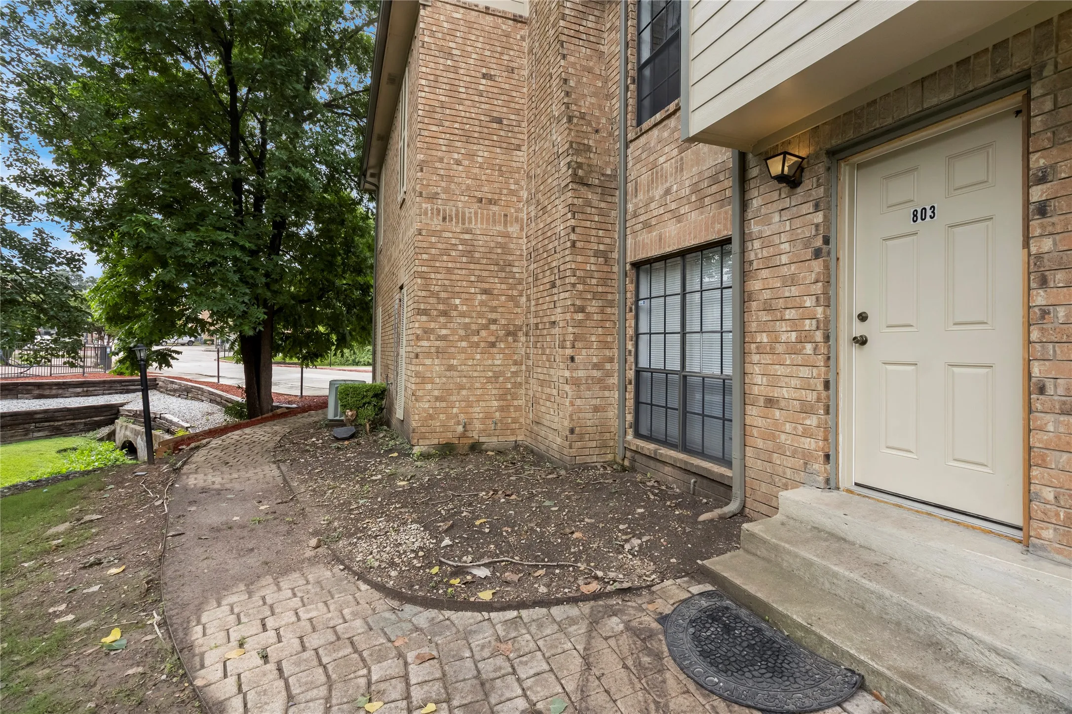 Condominium For Sale in Dallas County , 11655 Audelia Road 803, Dallas, Texas 75243, 2 Bedroom, 3 Bathroom, Garage spaces, 1,083 Sqft, built in 1982, mls#21299905, Real Estate Agent in Dallas, Homes For Sale in Dallas county, Homes For Sale in Dallas, Realtor in Dallas Texas, Real Estate Brokerage Independent Realty Texas, Luminita Cordes Realtor