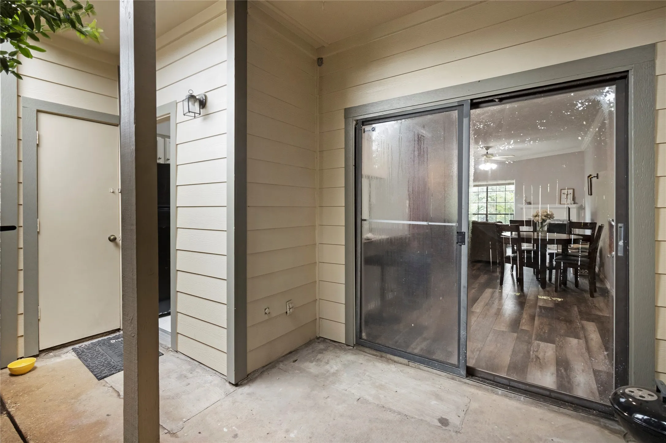 Condominium For Sale in Dallas County , 11655 Audelia Road 803, Dallas, Texas 75243, 2 Bedroom, 3 Bathroom, Garage spaces, 1,083 Sqft, built in 1982, mls#21299905, Real Estate Agent in Dallas, Homes For Sale in Dallas county, Homes For Sale in Dallas, Realtor in Dallas Texas, Real Estate Brokerage Independent Realty Texas, Luminita Cordes Realtor