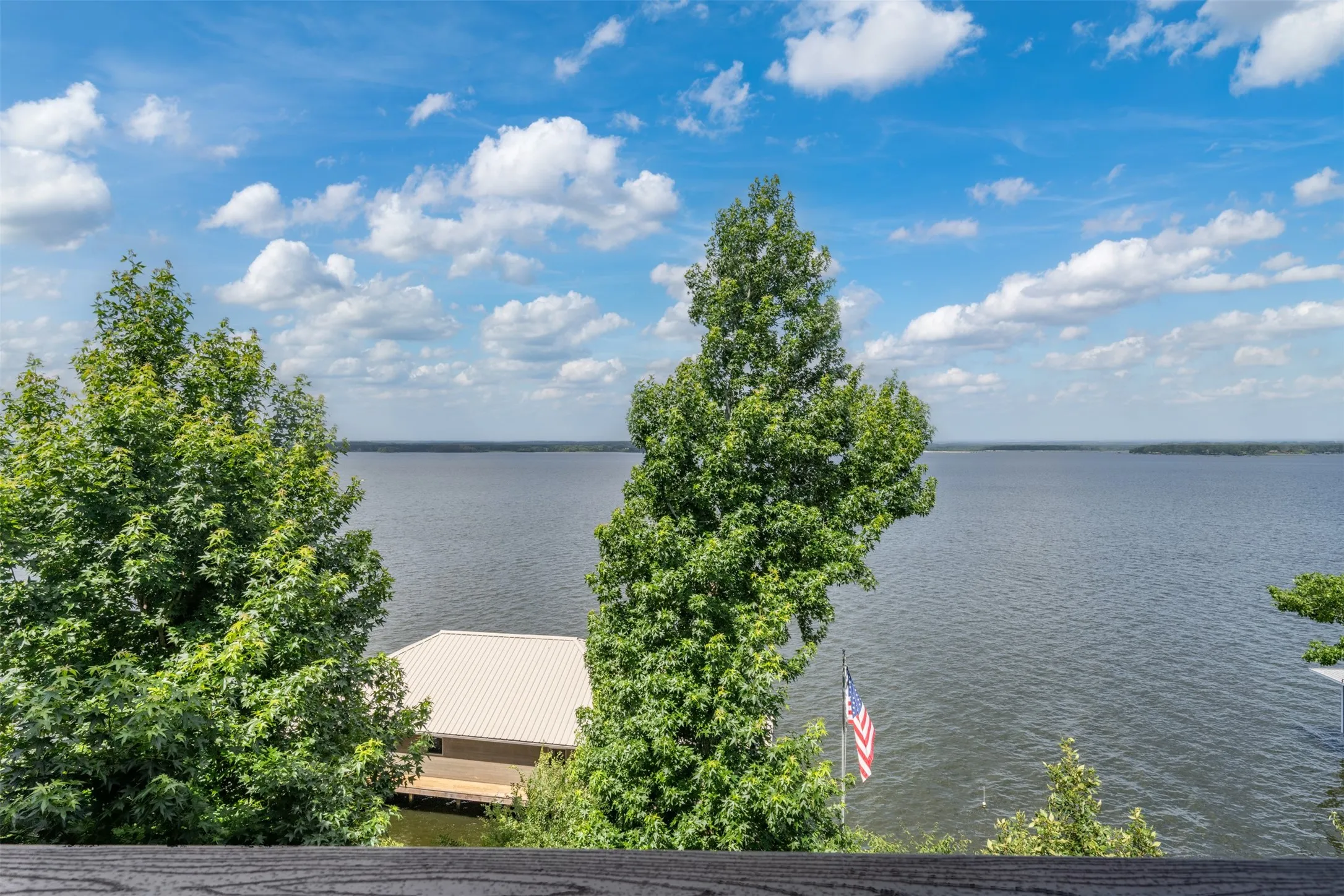 Single Family Residence For Sale in Cherokee County , 127 Lake Bluff Drive, Bullard, Texas 75757, 3 Bedroom, 3 Bathroom, 2 Garage spaces, 3,160 Sqft, built in 2023, mls#21300765, Real Estate Agent in Bullard, Homes For Sale in Cherokee county, Homes For Sale in Bullard, Realtor in Bullard Texas, Real Estate Brokerage Independent Realty Texas, Luminita Cordes Realtor