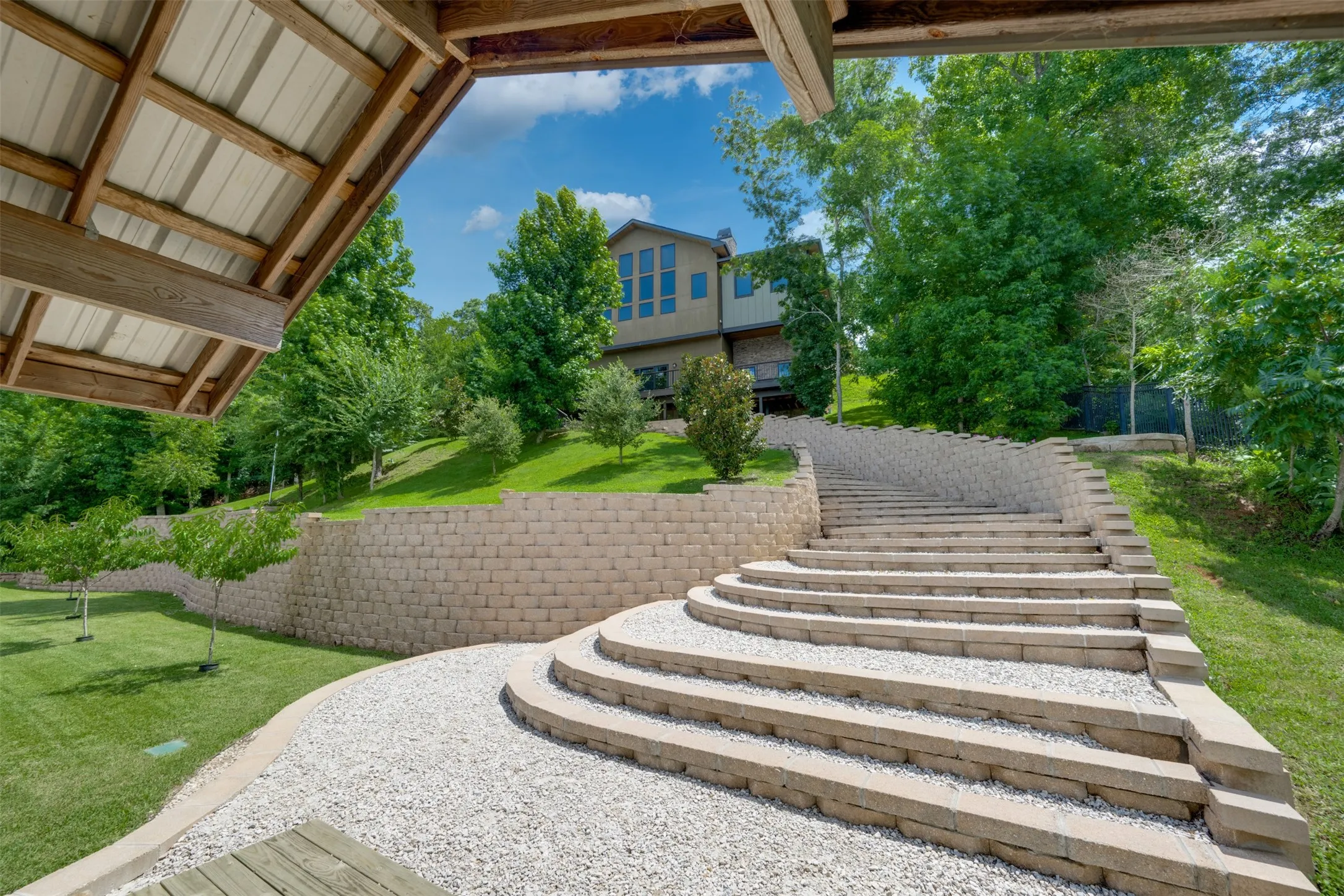 Single Family Residence For Sale in Cherokee County , 127 Lake Bluff Drive, Bullard, Texas 75757, 3 Bedroom, 3 Bathroom, 2 Garage spaces, 3,160 Sqft, built in 2023, mls#21300765, Real Estate Agent in Bullard, Homes For Sale in Cherokee county, Homes For Sale in Bullard, Realtor in Bullard Texas, Real Estate Brokerage Independent Realty Texas, Luminita Cordes Realtor