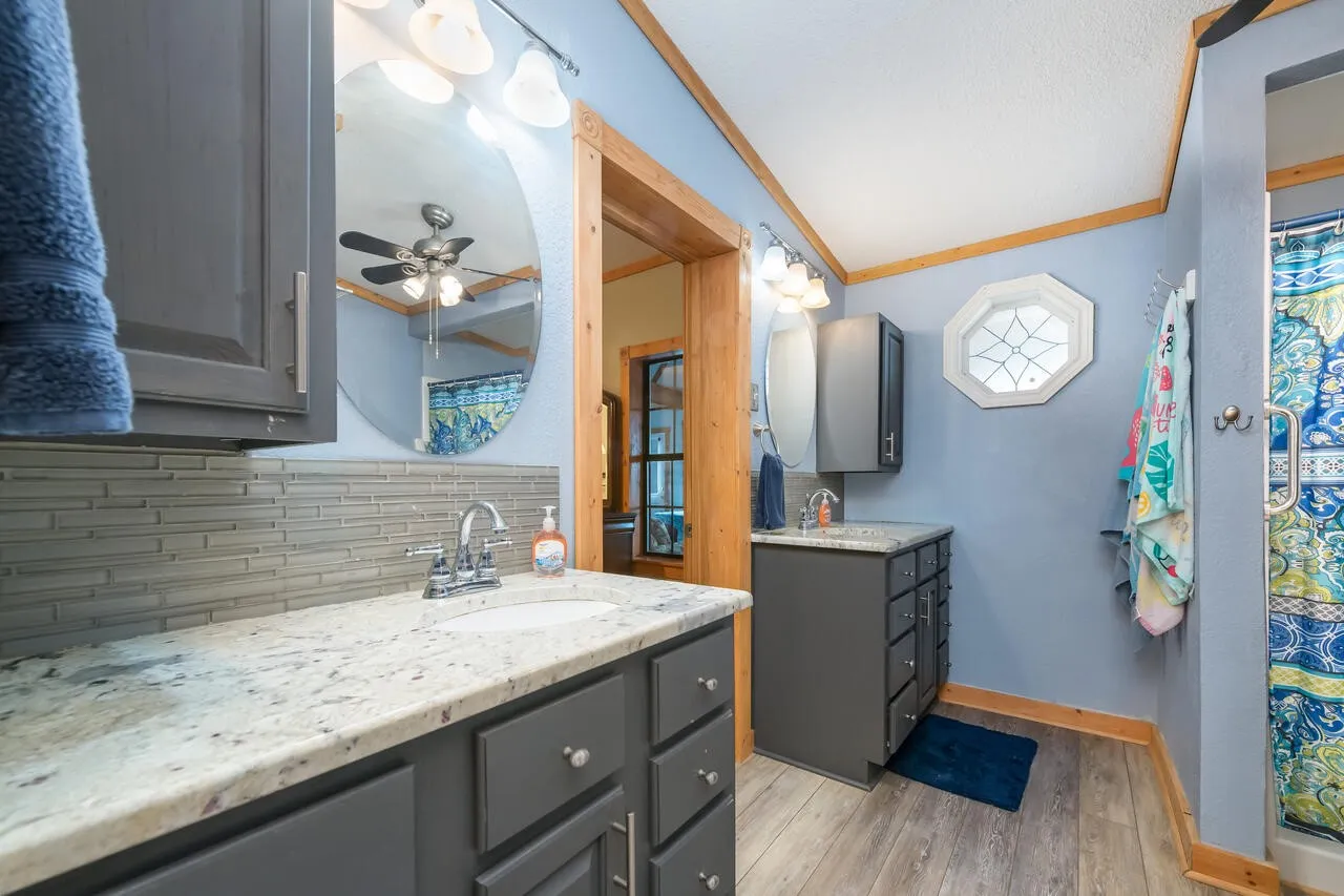 Manufactured Home For Sale in Limestone County , 1603 LCR 822, Groesbeck, Texas 76642, 5 Bedrooms, 2 Bathrooms, Garage spaces, 3,528 Sqft, built in 1999, Price $595,000, mls#21300678, Real Estate Agent in Groesbeck, Homes For Sale in Limestone county, Homes For Sale in Groesbeck, Realtor in Groesbeck Texas, Real Estate Brokerage Independent Realty Texas, Luminita Cordes Realtor