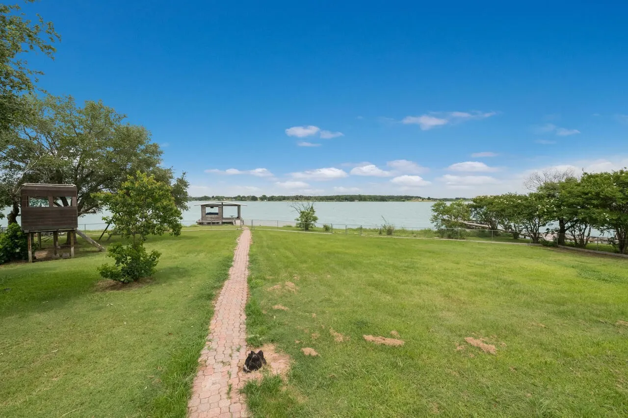 Manufactured Home For Sale in Limestone County , 1603 LCR 822, Groesbeck, Texas 76642, 5 Bedrooms, 2 Bathrooms, Garage spaces, 3,528 Sqft, built in 1999, Price $595,000, mls#21300678, Real Estate Agent in Groesbeck, Homes For Sale in Limestone county, Homes For Sale in Groesbeck, Realtor in Groesbeck Texas, Real Estate Brokerage Independent Realty Texas, Luminita Cordes Realtor
