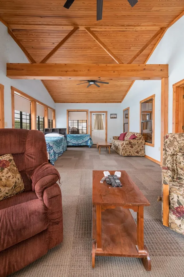 Manufactured Home For Sale in Limestone County , 1603 LCR 822, Groesbeck, Texas 76642, 5 Bedrooms, 2 Bathrooms, Garage spaces, 3,528 Sqft, built in 1999, Price $595,000, mls#21300678, Real Estate Agent in Groesbeck, Homes For Sale in Limestone county, Homes For Sale in Groesbeck, Realtor in Groesbeck Texas, Real Estate Brokerage Independent Realty Texas, Luminita Cordes Realtor