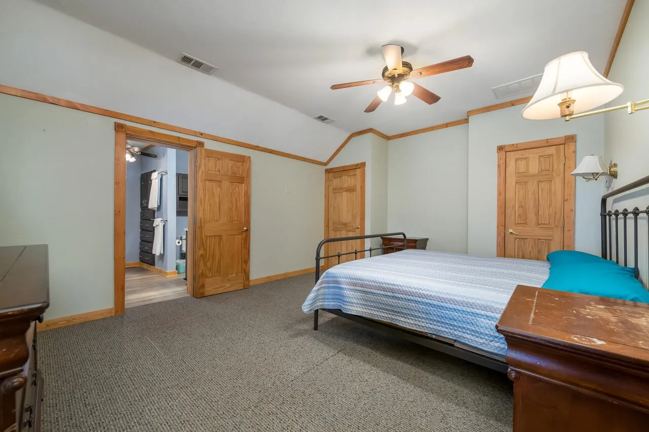 Manufactured Home For Sale in Limestone County , 1603 LCR 822, Groesbeck, Texas 76642, 5 Bedrooms, 2 Bathrooms, Garage spaces, 3,528 Sqft, built in 1999, Price $595,000, mls#21300678, Real Estate Agent in Groesbeck, Homes For Sale in Limestone county, Homes For Sale in Groesbeck, Realtor in Groesbeck Texas, Real Estate Brokerage Independent Realty Texas, Luminita Cordes Realtor