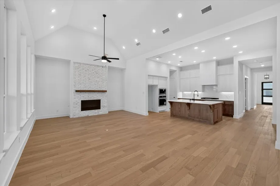 Single Family Residence For Sale in Denton County , 4017 Trellis Drive, Celina, Texas 75078, 4 Bedroom, 4 Bathroom, 3 Garage spaces, 2,851 Sqft, built in 2026, mls#21300843, Real Estate Agent in Celina, Homes For Sale in Denton county, Homes For Sale in Celina, Realtor in Celina Texas, Real Estate Brokerage Independent Realty Texas, Luminita Cordes Realtor