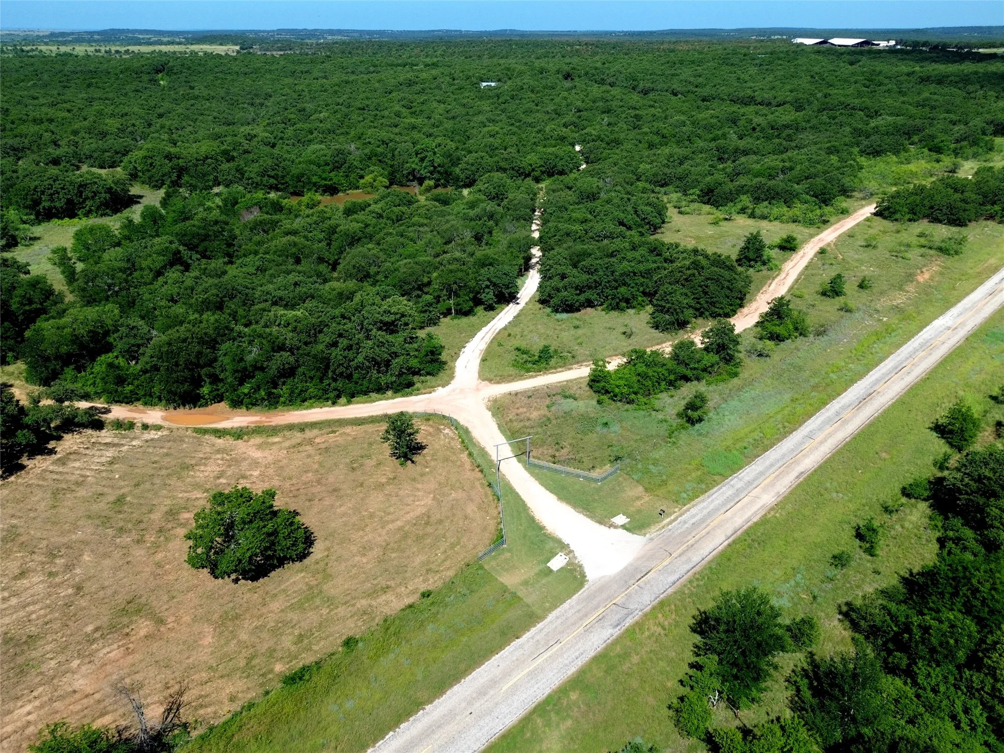 Farm For Sale in Jack County , 5511 Fm 2127, Bowie, Texas 76230, 2 Bedroom, 1 Bathroom, 1 Garage spaces, 1,200 Sqft, built in 2020, mls#21300879, Real Estate Agent in Bowie, Homes For Sale in Jack county, Homes For Sale in Bowie, Realtor in Bowie Texas, Real Estate Brokerage Independent Realty Texas, Luminita Cordes Realtor