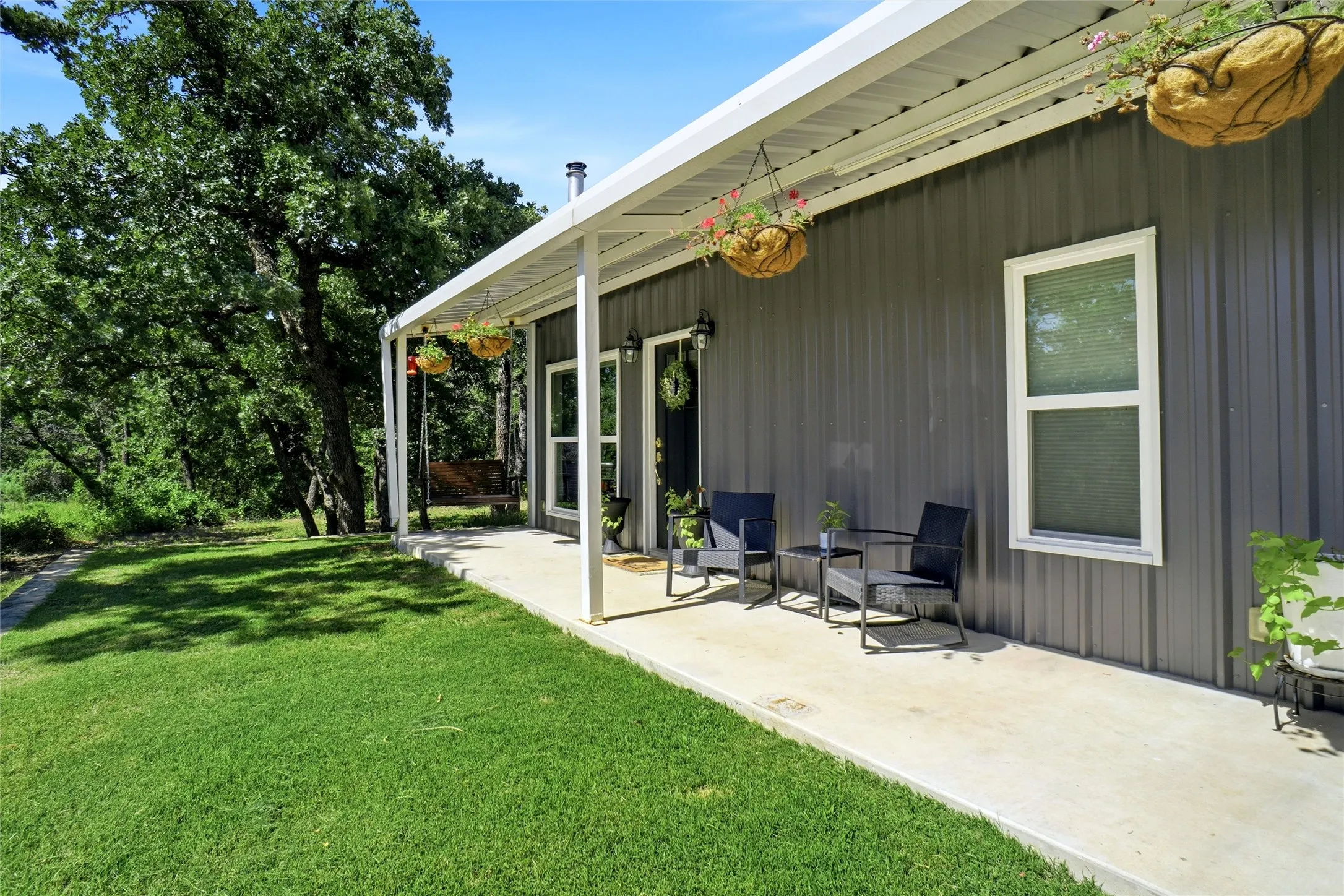 Farm For Sale in Jack County , 5511 Fm 2127, Bowie, Texas 76230, 2 Bedroom, 1 Bathroom, 1 Garage spaces, 1,200 Sqft, built in 2020, mls#21300879, Real Estate Agent in Bowie, Homes For Sale in Jack county, Homes For Sale in Bowie, Realtor in Bowie Texas, Real Estate Brokerage Independent Realty Texas, Luminita Cordes Realtor