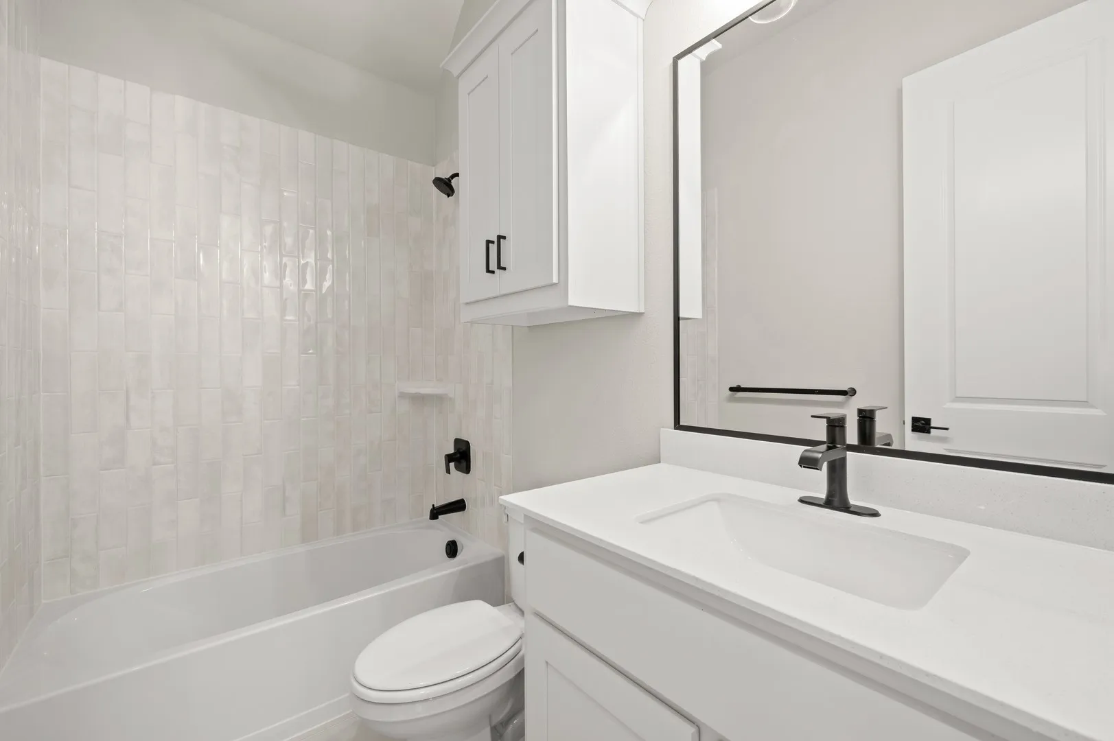 DFW-Myrtle Creek-Concept 2464-241 Pine Leaf Trail-Bathroom-Risewell Homes-1