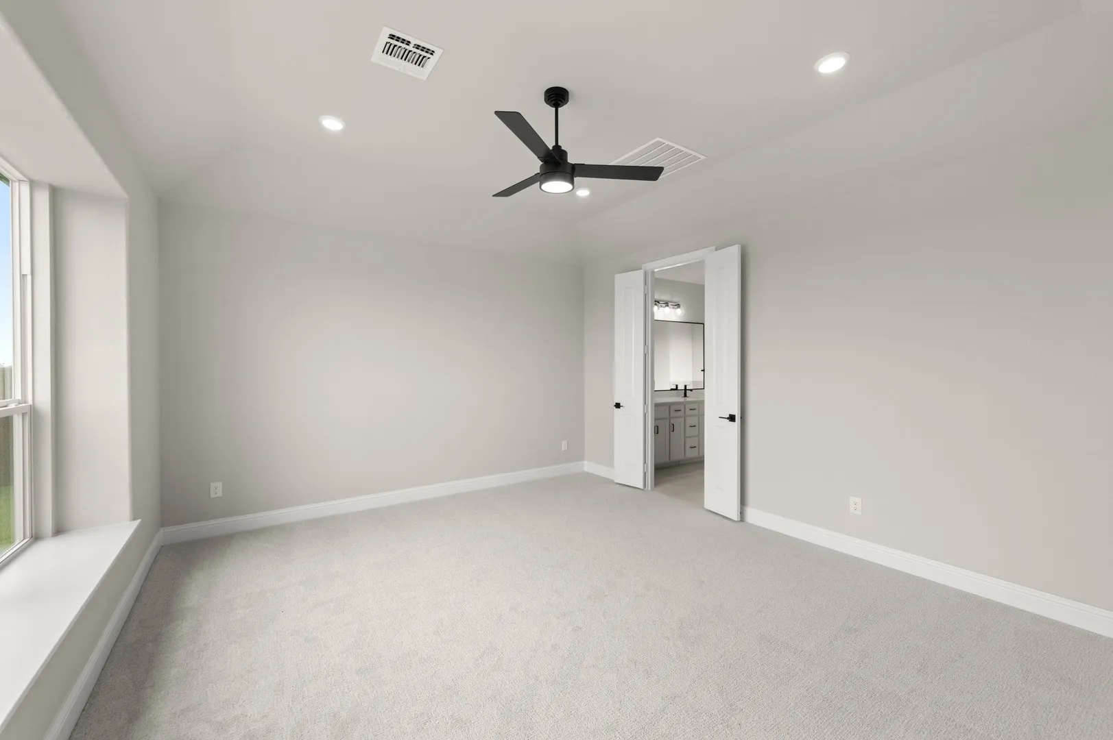 DFW-Myrtle Creek-Concept 2464-241 Pine Leaf Trail-PrimarySuite-Risewell Homes-1