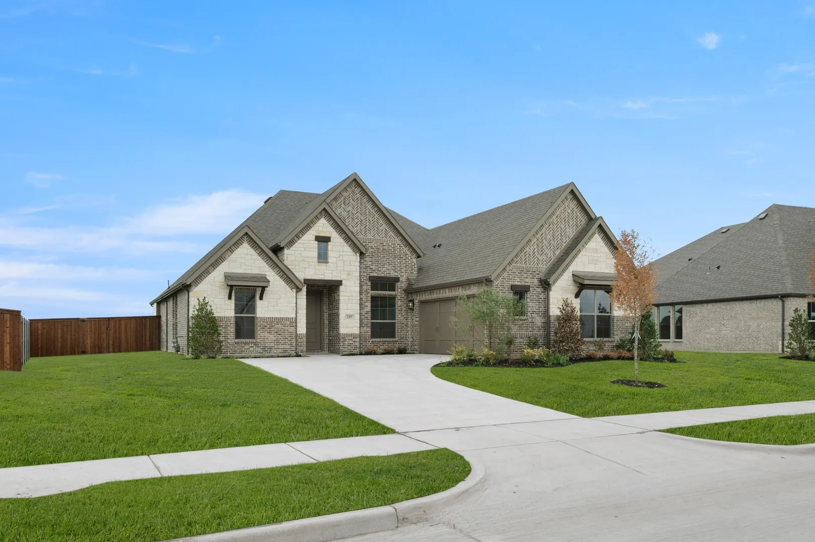 DFW-Myrtle Creek-Concept 2370-237 Pine Leaf Trail-Front Exterior-Risewell Homes-2