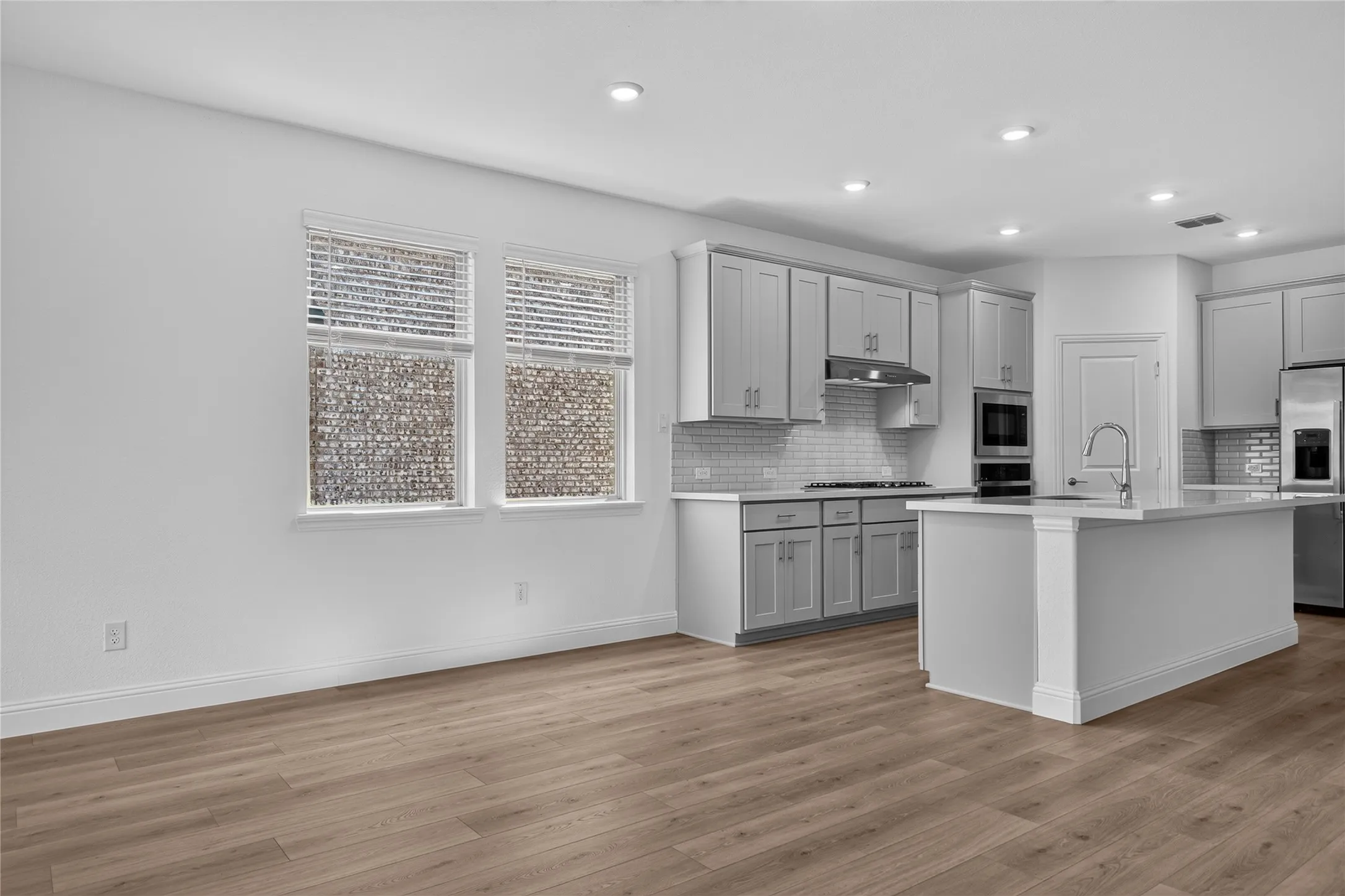 1456 Zapateado Way ~ Ready Now!