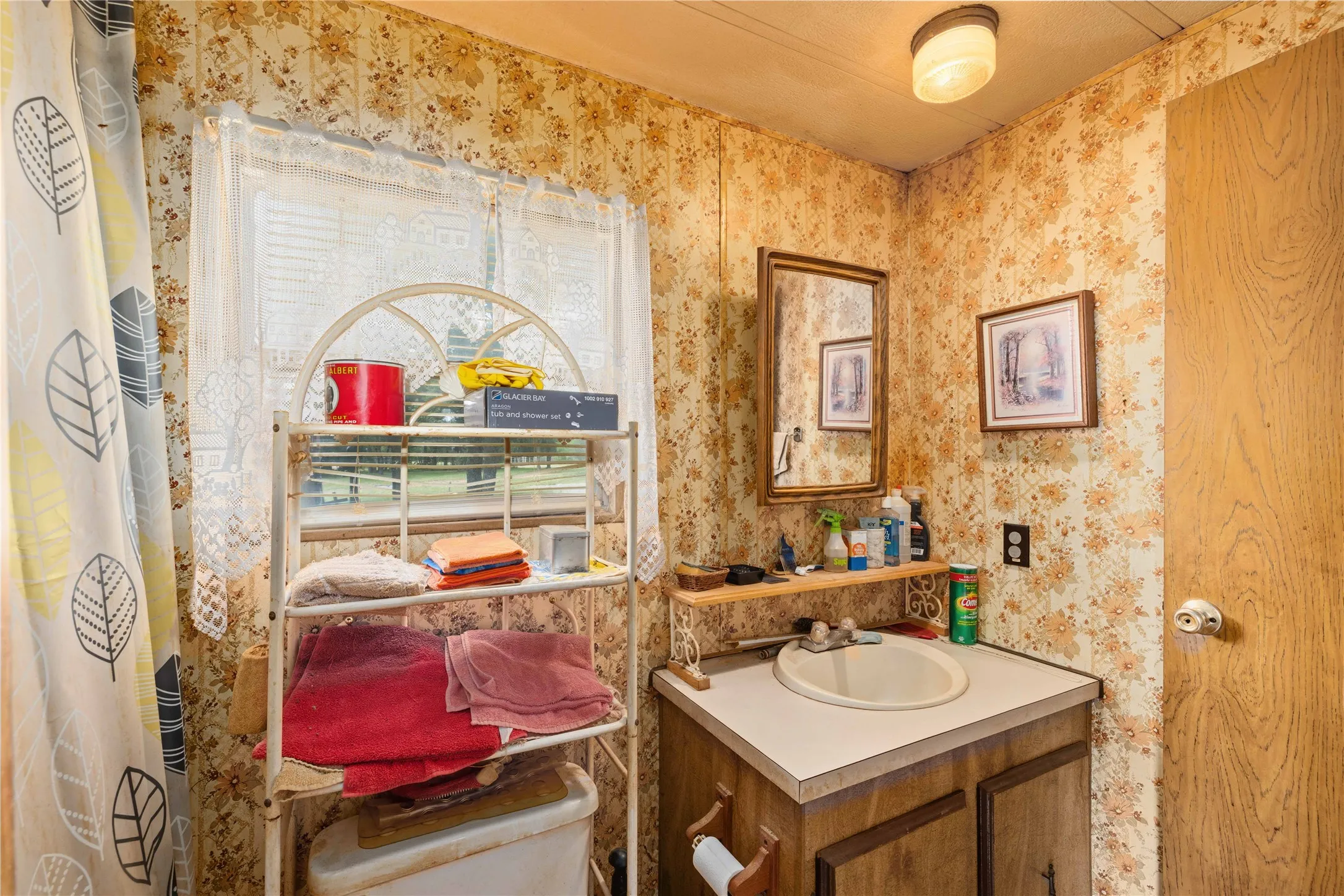 Mobile Home For Sale in Brown County , 4500 Lake Shore Drive, May, Texas 76857, 2 Bedroom, 2 Bathroom, Garage spaces, 1,064 Sqft, built in 1982, mls#21300524, Real Estate Agent in May, Homes For Sale in Brown county, Homes For Sale in May, Realtor in May Texas, Real Estate Brokerage Independent Realty Texas, Luminita Cordes Realtor