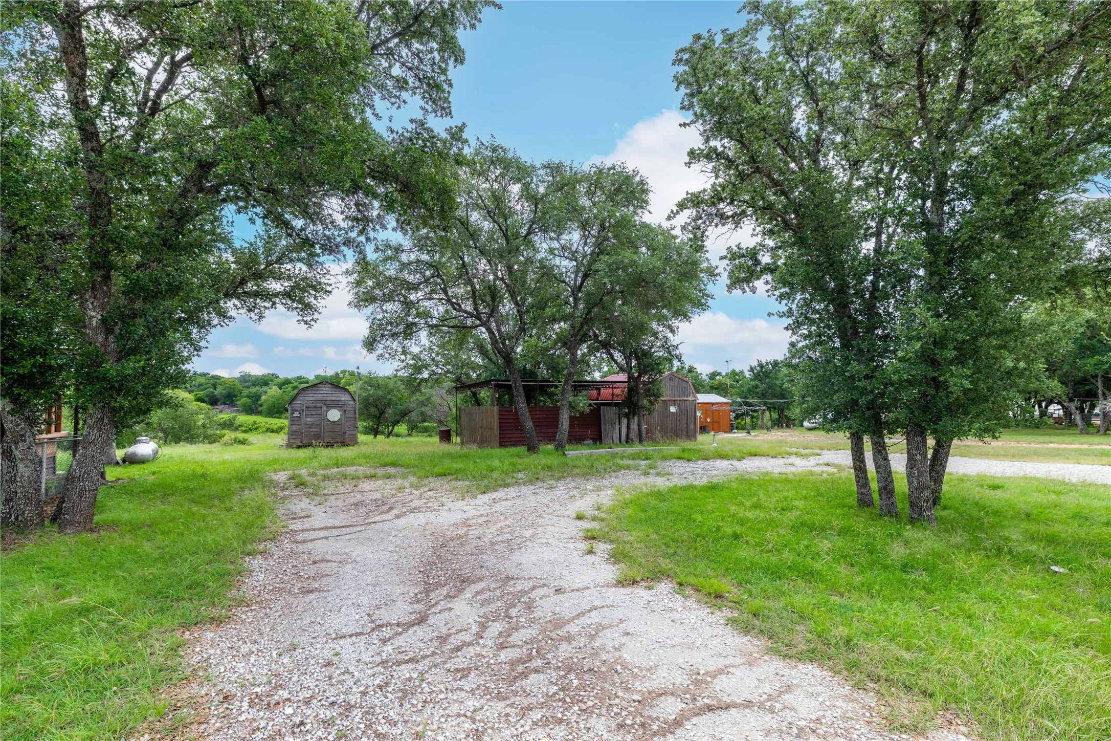 Mobile Home For Sale in Brown County , 4500 Lake Shore Drive, May, Texas 76857, 2 Bedroom, 2 Bathroom, Garage spaces, 1,064 Sqft, built in 1982, mls#21300524, Real Estate Agent in May, Homes For Sale in Brown county, Homes For Sale in May, Realtor in May Texas, Real Estate Brokerage Independent Realty Texas, Luminita Cordes Realtor