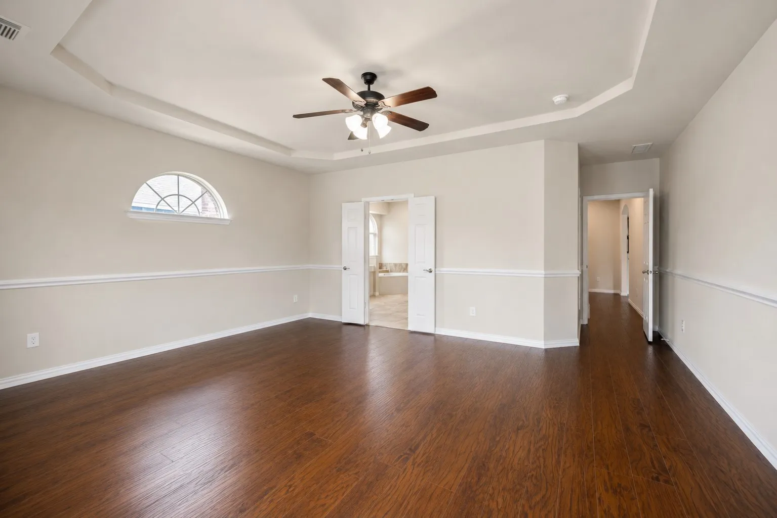 Single Family Residence For Sale in Tarrant County , 9828 Milkweed Lane, Fort Worth, Texas 76177, 6 Bedroom, 4 Bathroom, 2 Garage spaces, 4,565 Sqft, built in 2017, mls#21300735, Real Estate Agent in Fort Worth, Homes For Sale in Tarrant county, Homes For Sale in Fort Worth, Realtor in Fort Worth Texas, Real Estate Brokerage Independent Realty Texas, Luminita Cordes Realtor