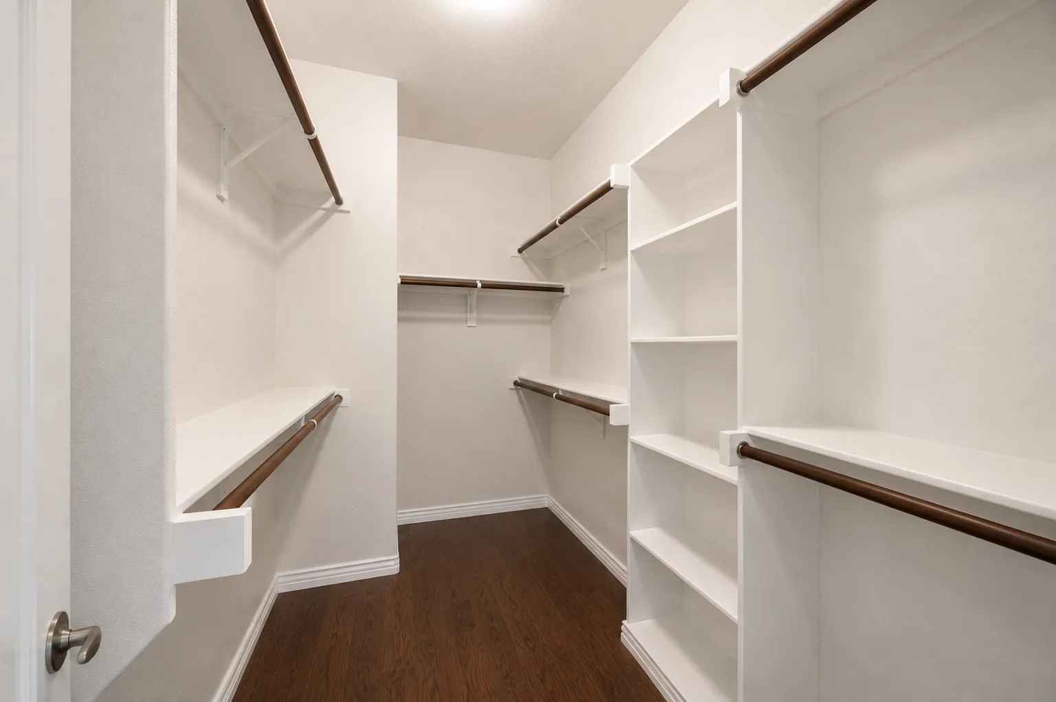 Single Family Residence For Sale in Tarrant County , 9828 Milkweed Lane, Fort Worth, Texas 76177, 6 Bedroom, 4 Bathroom, 2 Garage spaces, 4,565 Sqft, built in 2017, mls#21300735, Real Estate Agent in Fort Worth, Homes For Sale in Tarrant county, Homes For Sale in Fort Worth, Realtor in Fort Worth Texas, Real Estate Brokerage Independent Realty Texas, Luminita Cordes Realtor