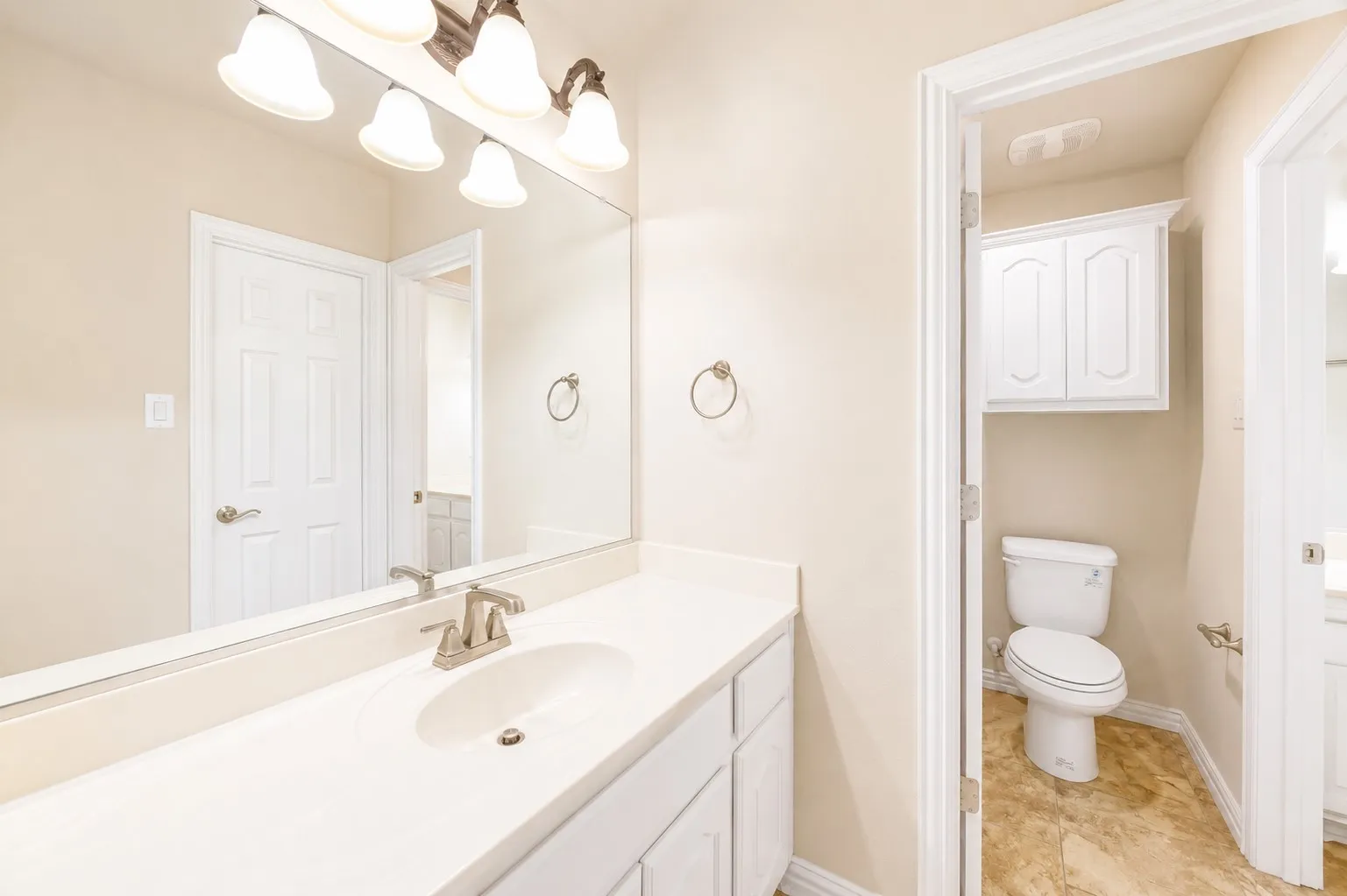 Single Family Residence For Sale in Tarrant County , 9828 Milkweed Lane, Fort Worth, Texas 76177, 6 Bedroom, 4 Bathroom, 2 Garage spaces, 4,565 Sqft, built in 2017, mls#21300735, Real Estate Agent in Fort Worth, Homes For Sale in Tarrant county, Homes For Sale in Fort Worth, Realtor in Fort Worth Texas, Real Estate Brokerage Independent Realty Texas, Luminita Cordes Realtor
