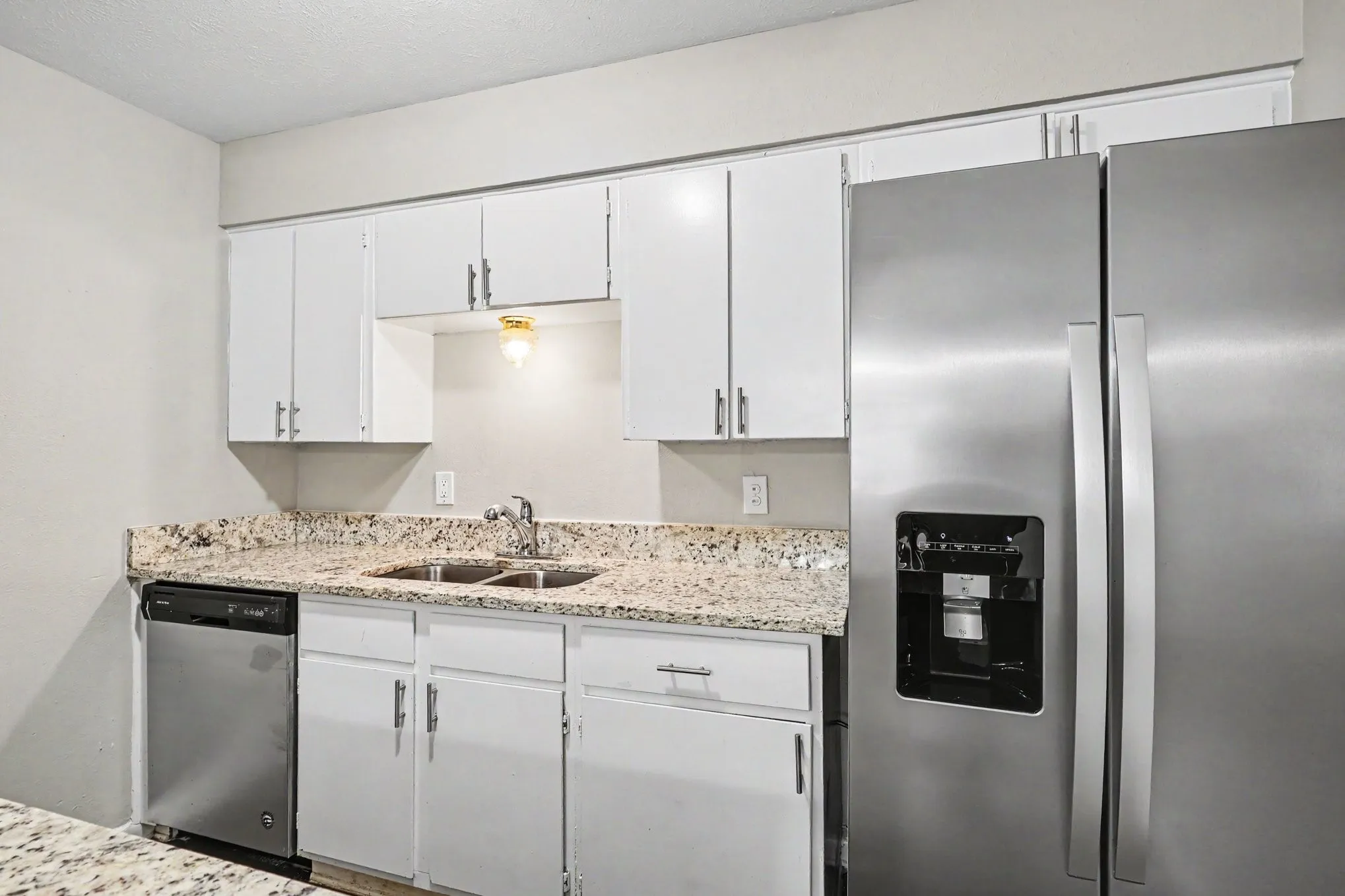 Single Family Residence For Sale in Tarrant County , 809 E Bovell Street, Crowley, Texas 76036, 3 Bedroom, 2 Bathroom, 2 Garage spaces, 1,080 Sqft, built in 1968, mls#21292732, Real Estate Agent in Crowley, Homes For Sale in Tarrant county, Homes For Sale in Crowley, Realtor in Crowley Texas, Real Estate Brokerage Independent Realty Texas, Luminita Cordes Realtor