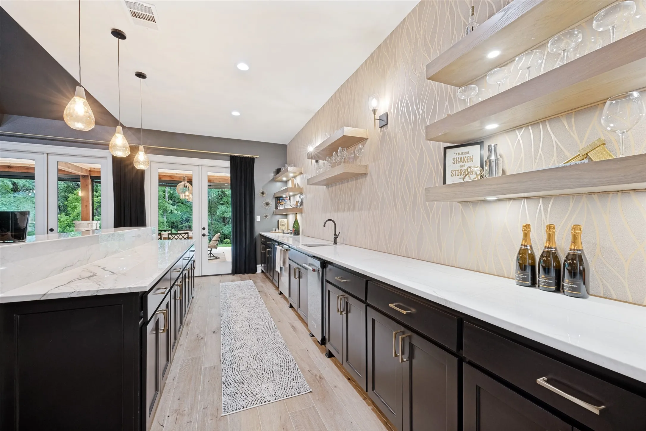 Single Family Residence For Sale in Grayson County , 704 Palisades Drive, Gordonville, Texas 76245, 5 Bedroom, 3 Bathroom, 4 Garage spaces, 4,832 Sqft, built in 2023, mls#21299626, Real Estate Agent in Gordonville, Homes For Sale in Grayson county, Homes For Sale in Gordonville, Realtor in Gordonville Texas, Real Estate Brokerage Independent Realty Texas, Luminita Cordes Realtor
