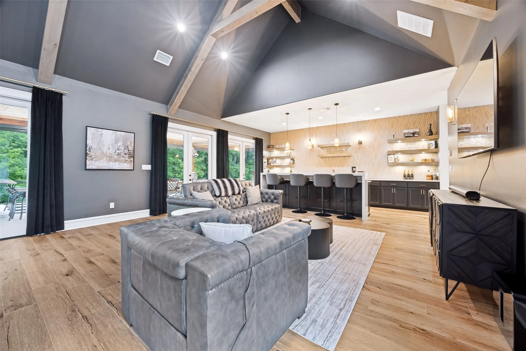 Single Family Residence For Sale in Grayson County , 704 Palisades Drive, Gordonville, Texas 76245, 5 Bedroom, 3 Bathroom, 4 Garage spaces, 4,832 Sqft, built in 2023, mls#21299626, Real Estate Agent in Gordonville, Homes For Sale in Grayson county, Homes For Sale in Gordonville, Realtor in Gordonville Texas, Real Estate Brokerage Independent Realty Texas, Luminita Cordes Realtor