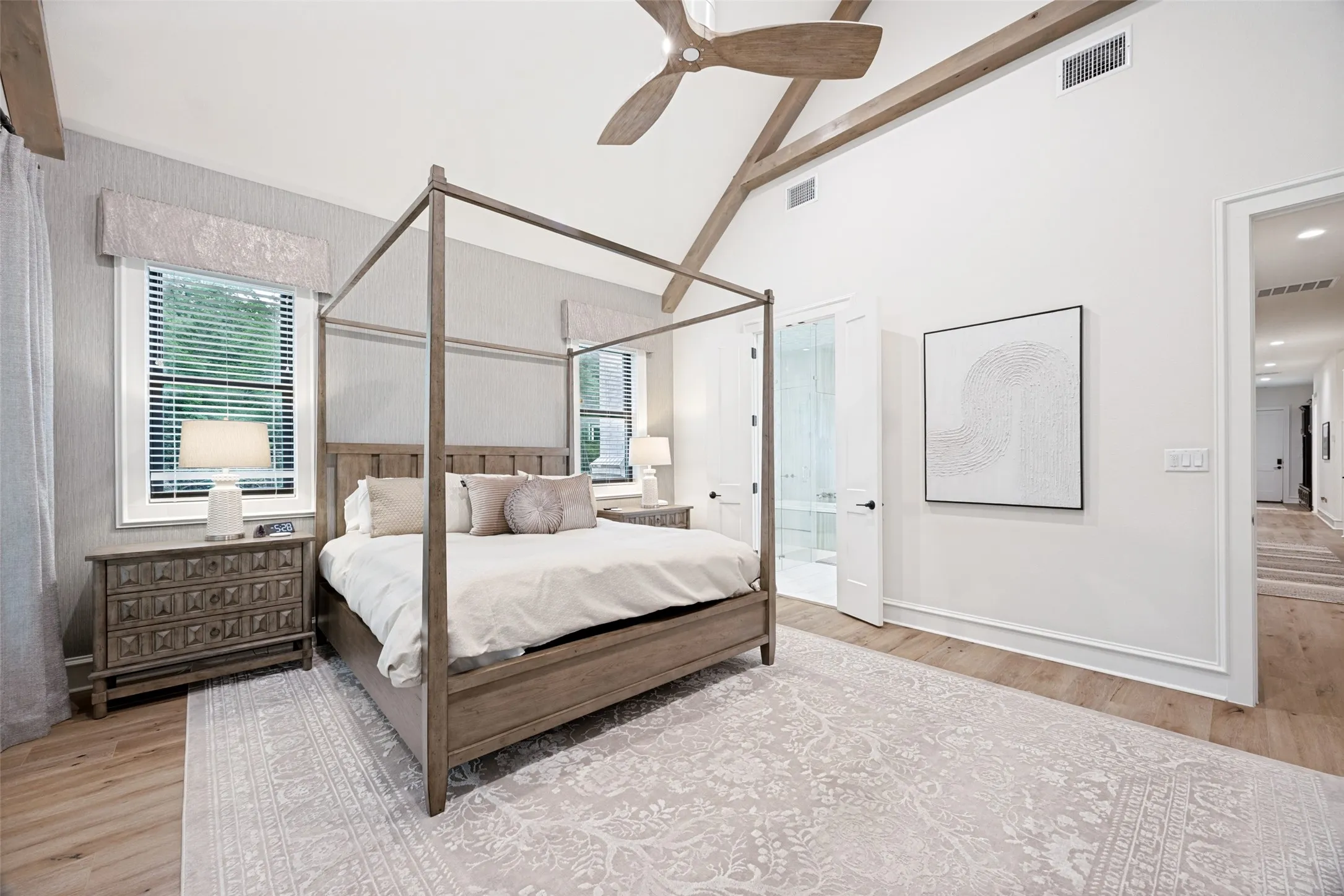 Single Family Residence For Sale in Grayson County , 704 Palisades Drive, Gordonville, Texas 76245, 5 Bedroom, 3 Bathroom, 4 Garage spaces, 4,832 Sqft, built in 2023, mls#21299626, Real Estate Agent in Gordonville, Homes For Sale in Grayson county, Homes For Sale in Gordonville, Realtor in Gordonville Texas, Real Estate Brokerage Independent Realty Texas, Luminita Cordes Realtor