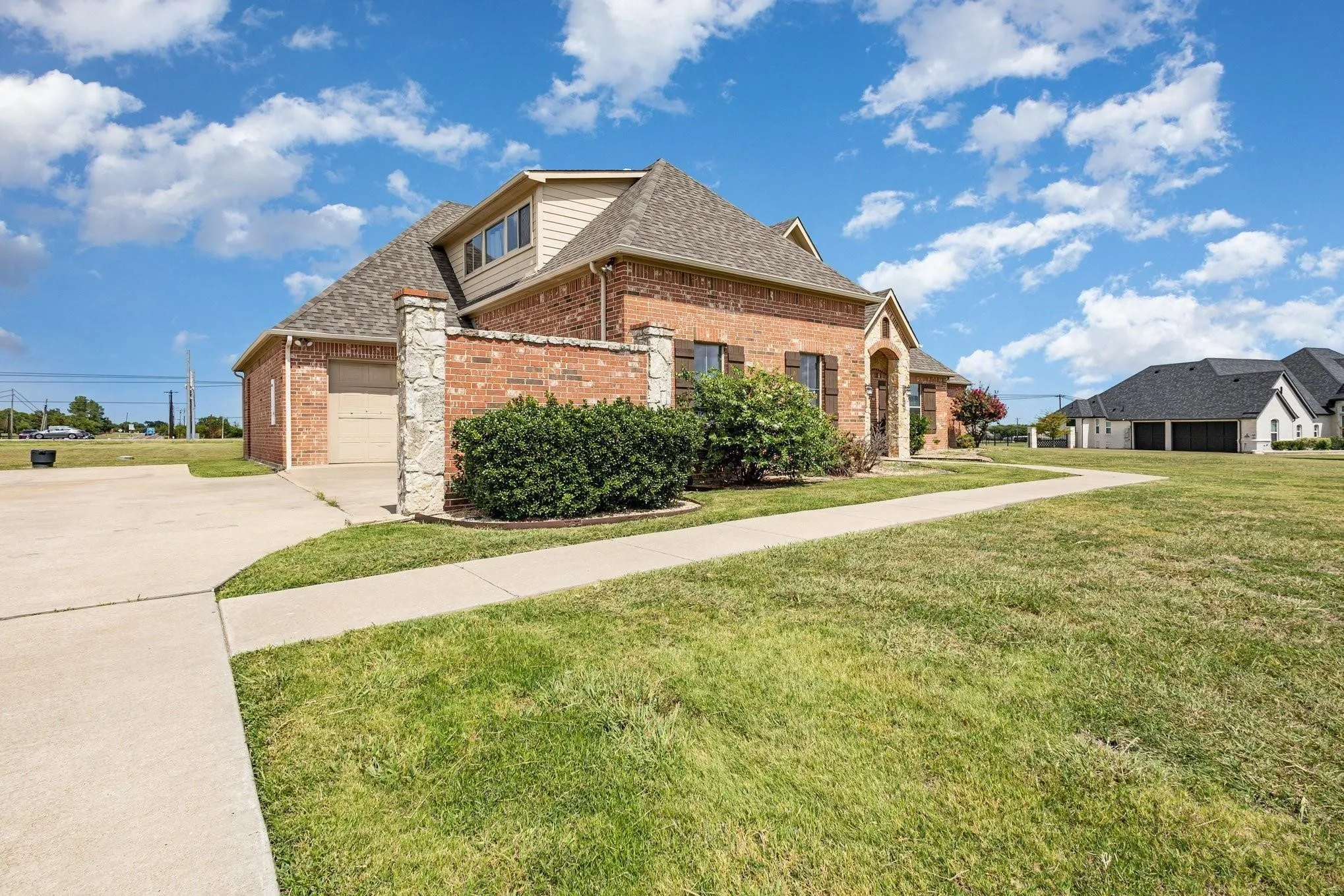 Single Family Residence For Sale in Rockwall County , 123 Ranch House Road, Rockwall, Texas 75032, 4 Bedroom, 4 Bathroom, 3 Garage spaces, 3,229 Sqft, built in 2007, mls#21300901, Real Estate Agent in Rockwall, Homes For Sale in Rockwall county, Homes For Sale in Rockwall, Realtor in Rockwall Texas, Real Estate Brokerage Independent Realty Texas, Luminita Cordes Realtor